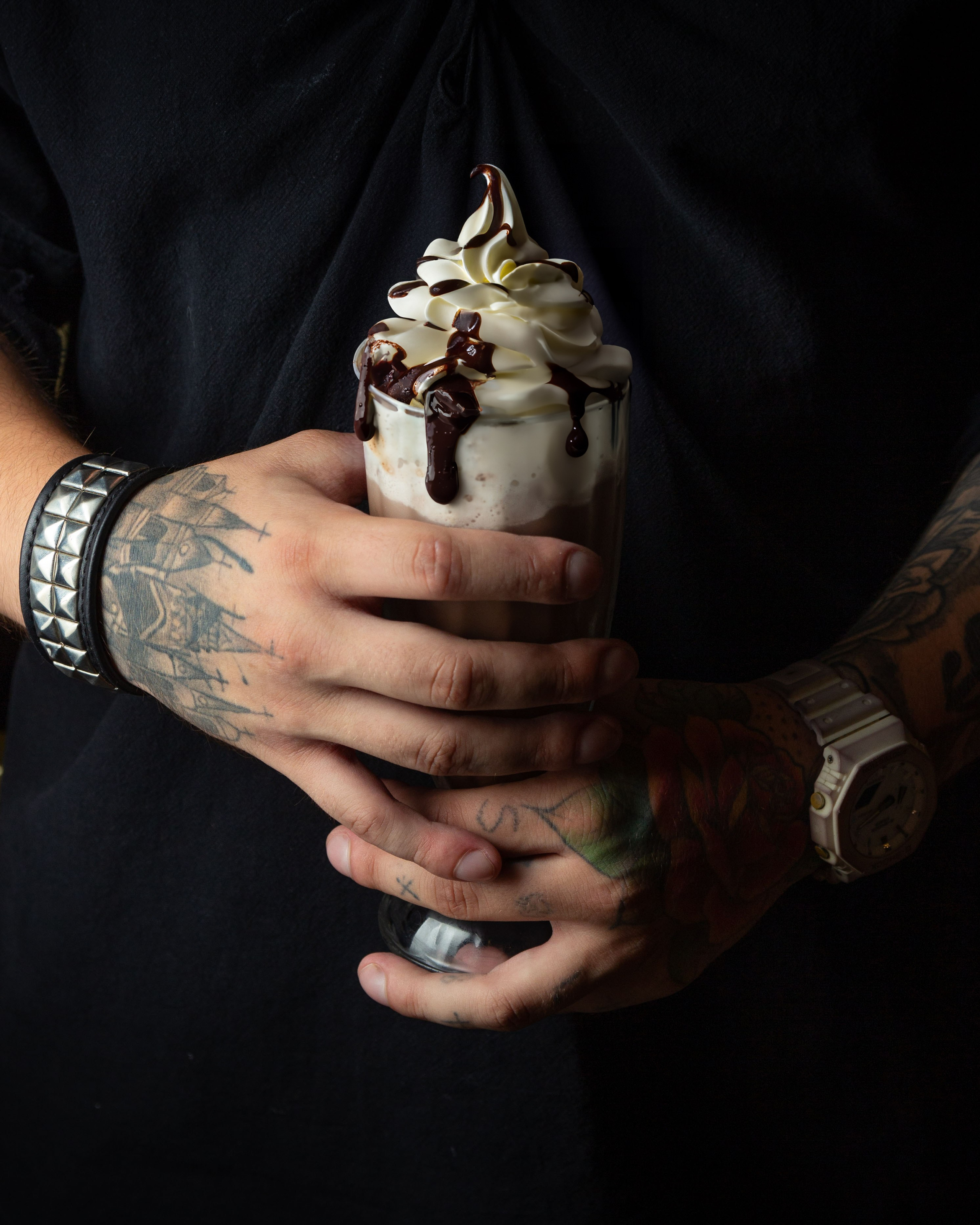 Шоколадный коктейль. Ресторан Tom Yam (Том Ям). Фотограф Стряпунин Александр.