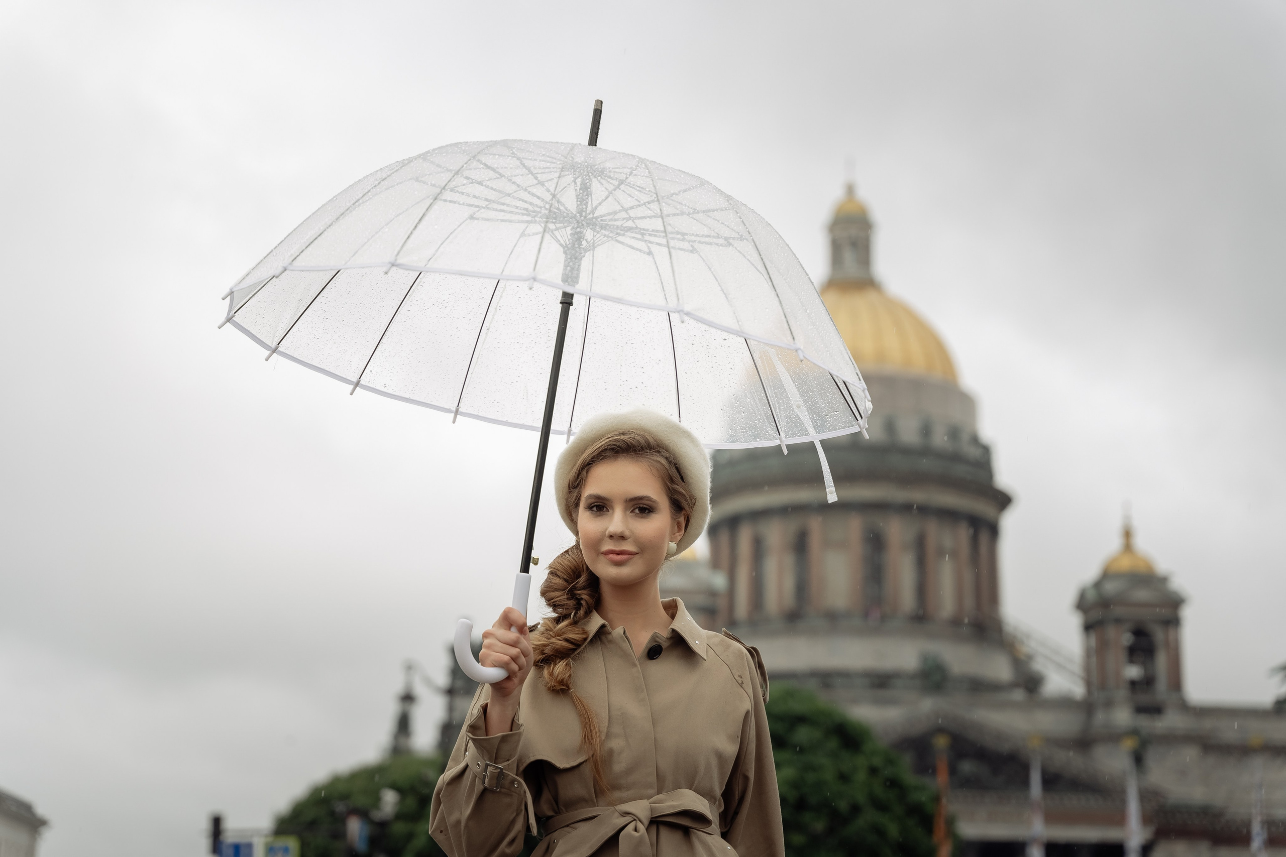 Двое под одним зонтом