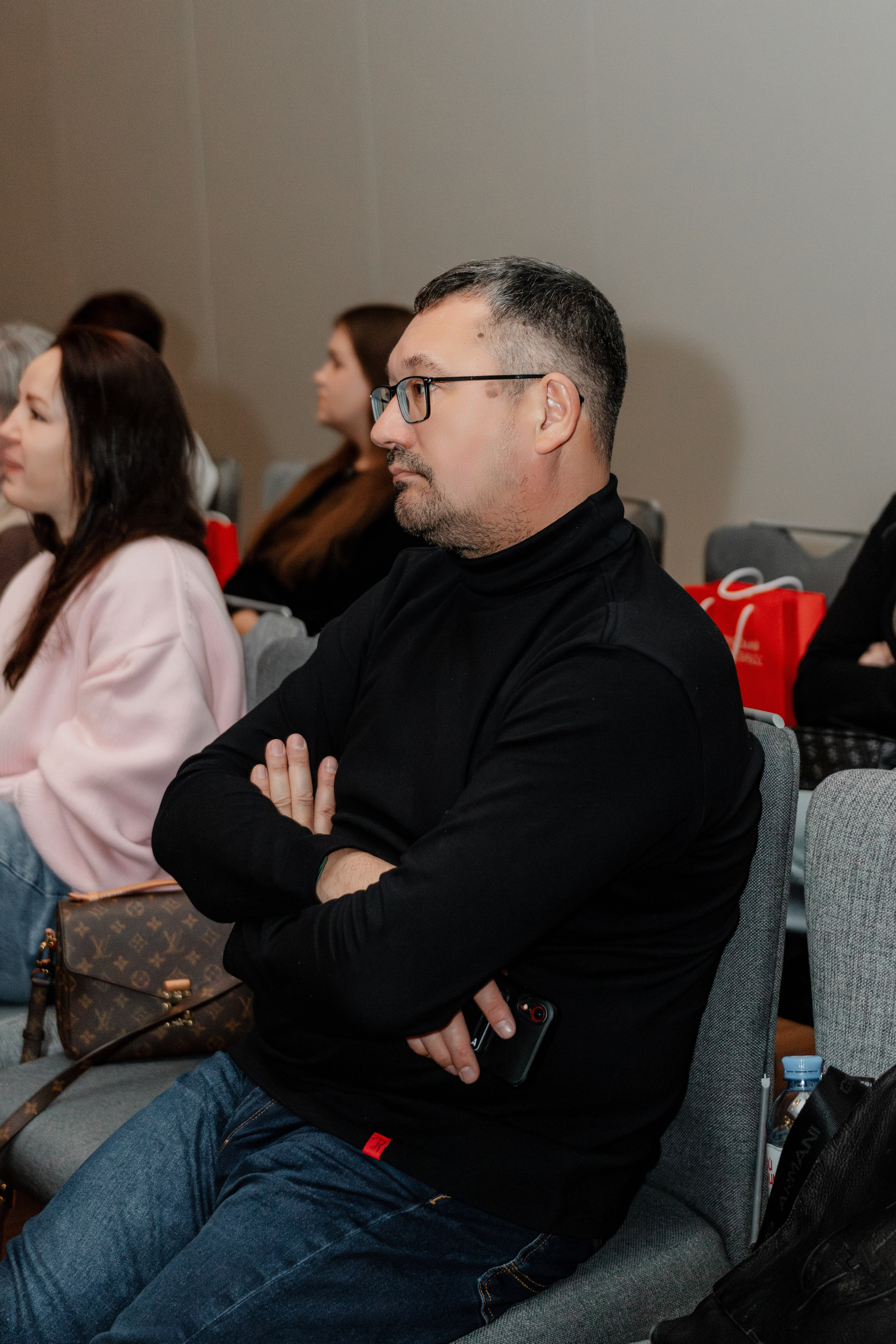 РУССКИЙ ЭКСПРЕСС