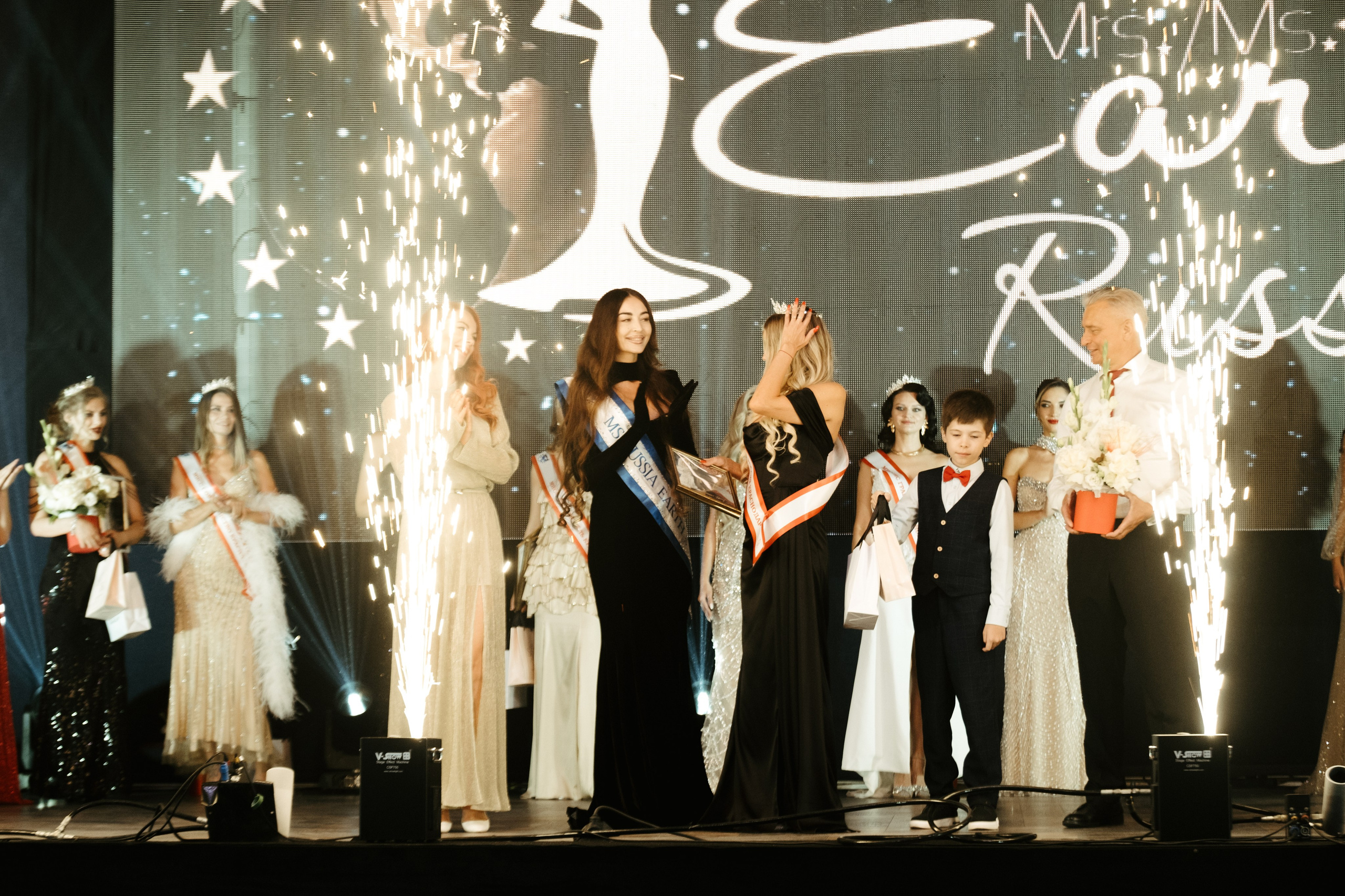 Мисс и Миссис Россия Земли Краснодар 2025 программа. Свадебный и репортажной фотограф Денис Ожигин в Краснодаре и Краснодарском крае