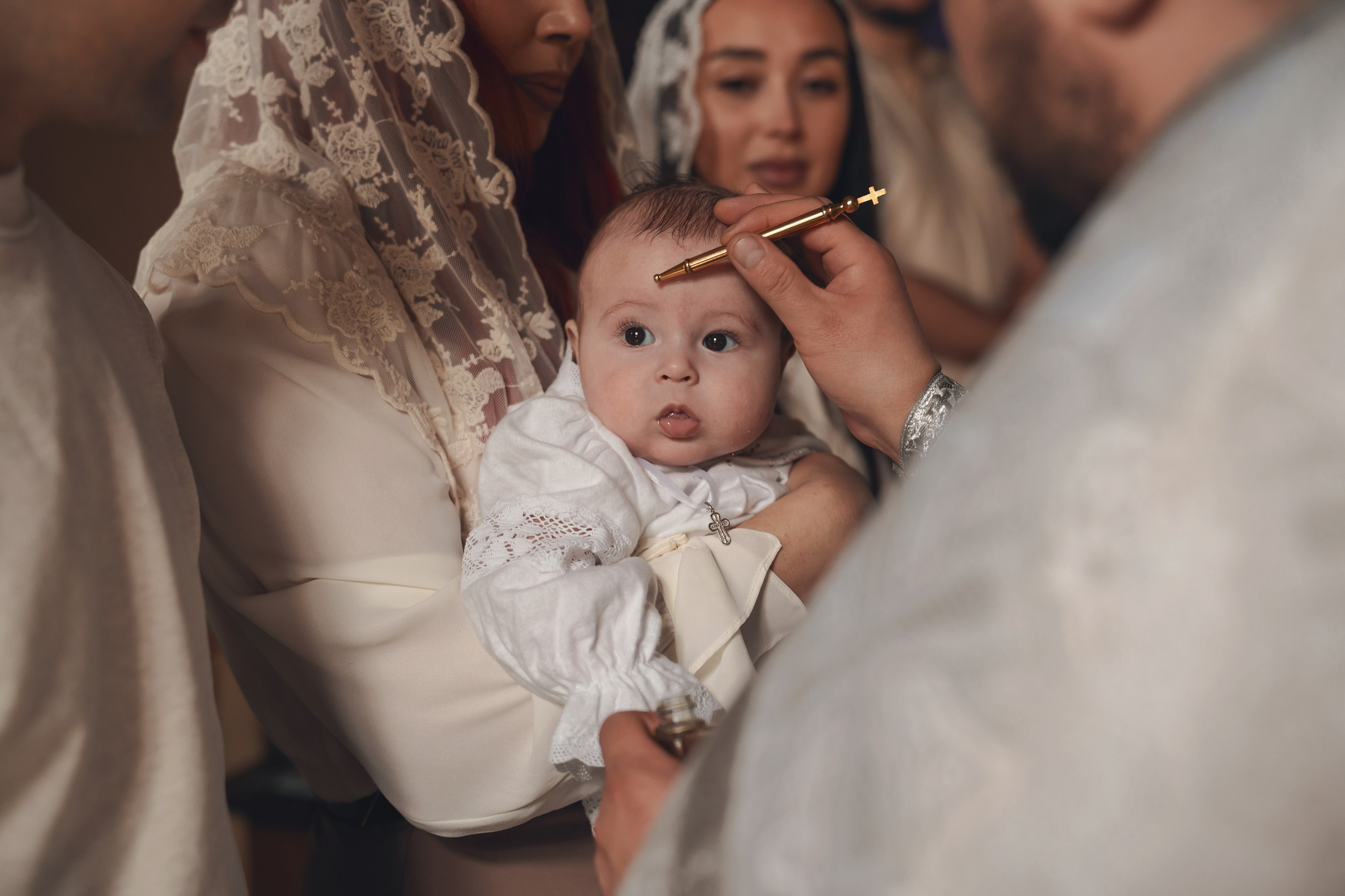 Крещение в православном Храме Воскресения Словущего в Даниловской Слободе. Семейный фотограф в Москве 📸