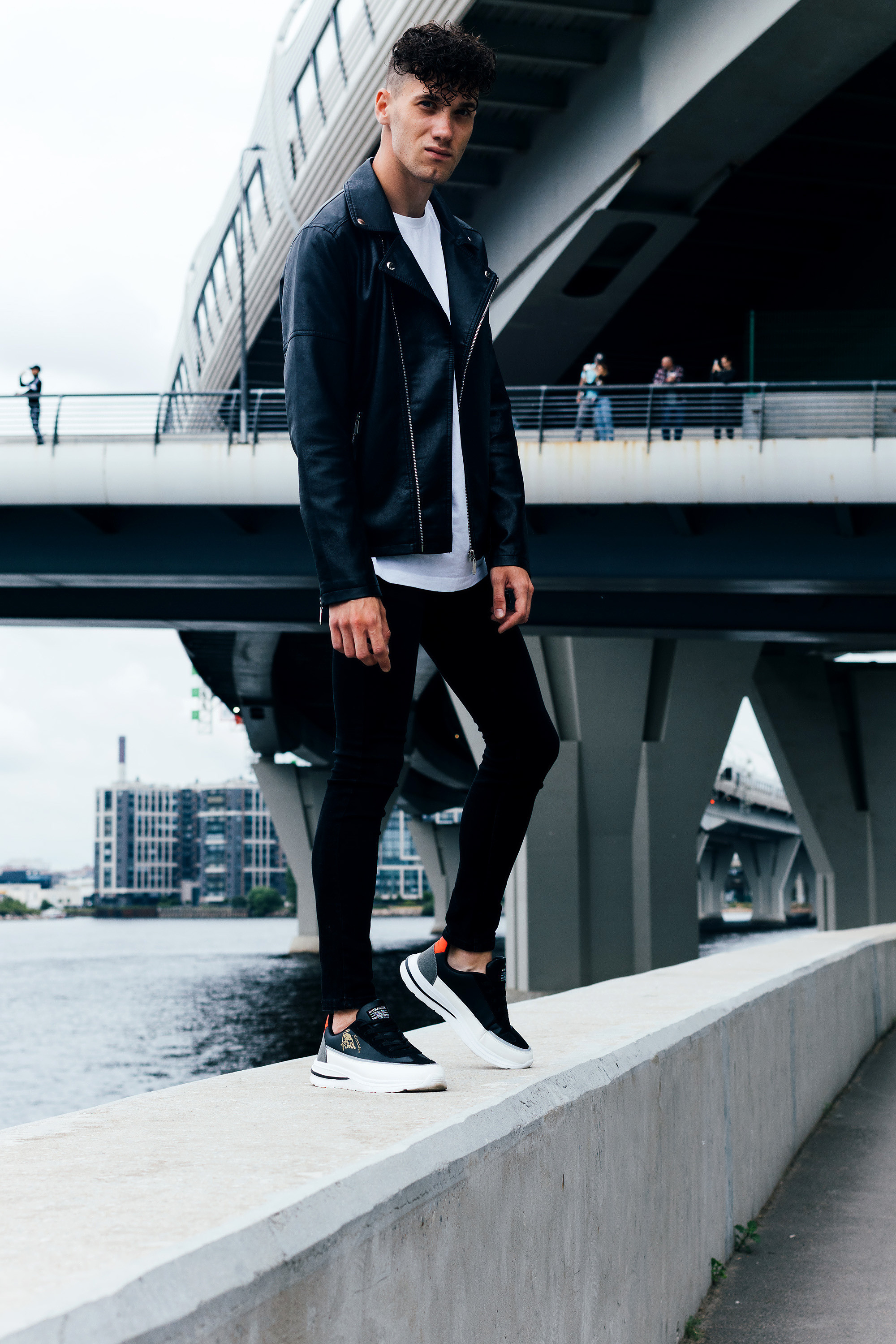 Влад. Фотограф в Санкт-Петербурге Роман Петров