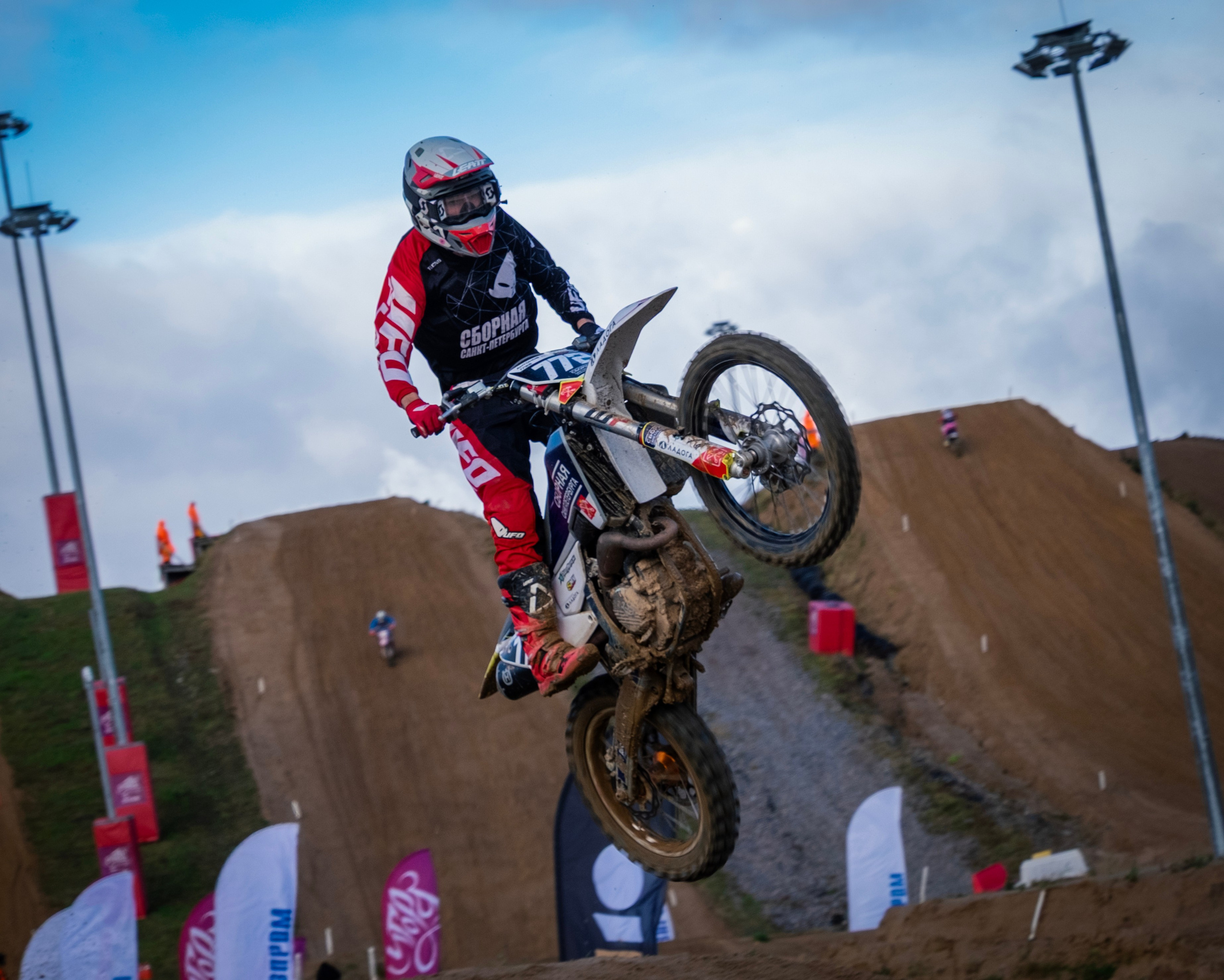 Мотокросс (Игора Драйв). Автомобильные фотографии и рисунки в Санкт-Петербурги Пашков Дмитрий