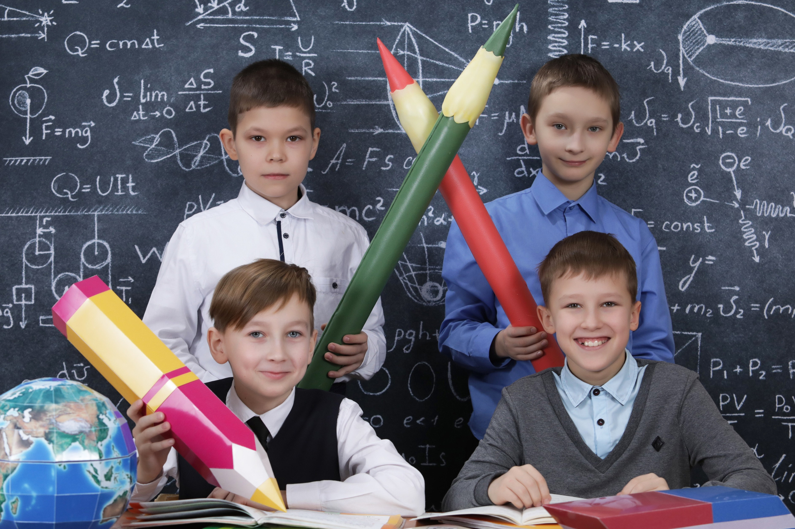 Выпускные альбомы в Ухте, Сосногорске, Вуктыле от 1300 руб. Выпускные альбомы  Ухта, Сосногорск, Вуктыл