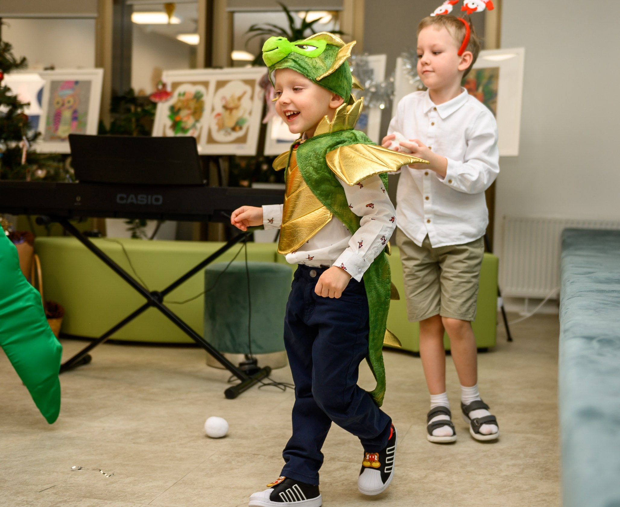 Елка 2025 садик Мантера. Свадебный и семейный фотограф София Невская