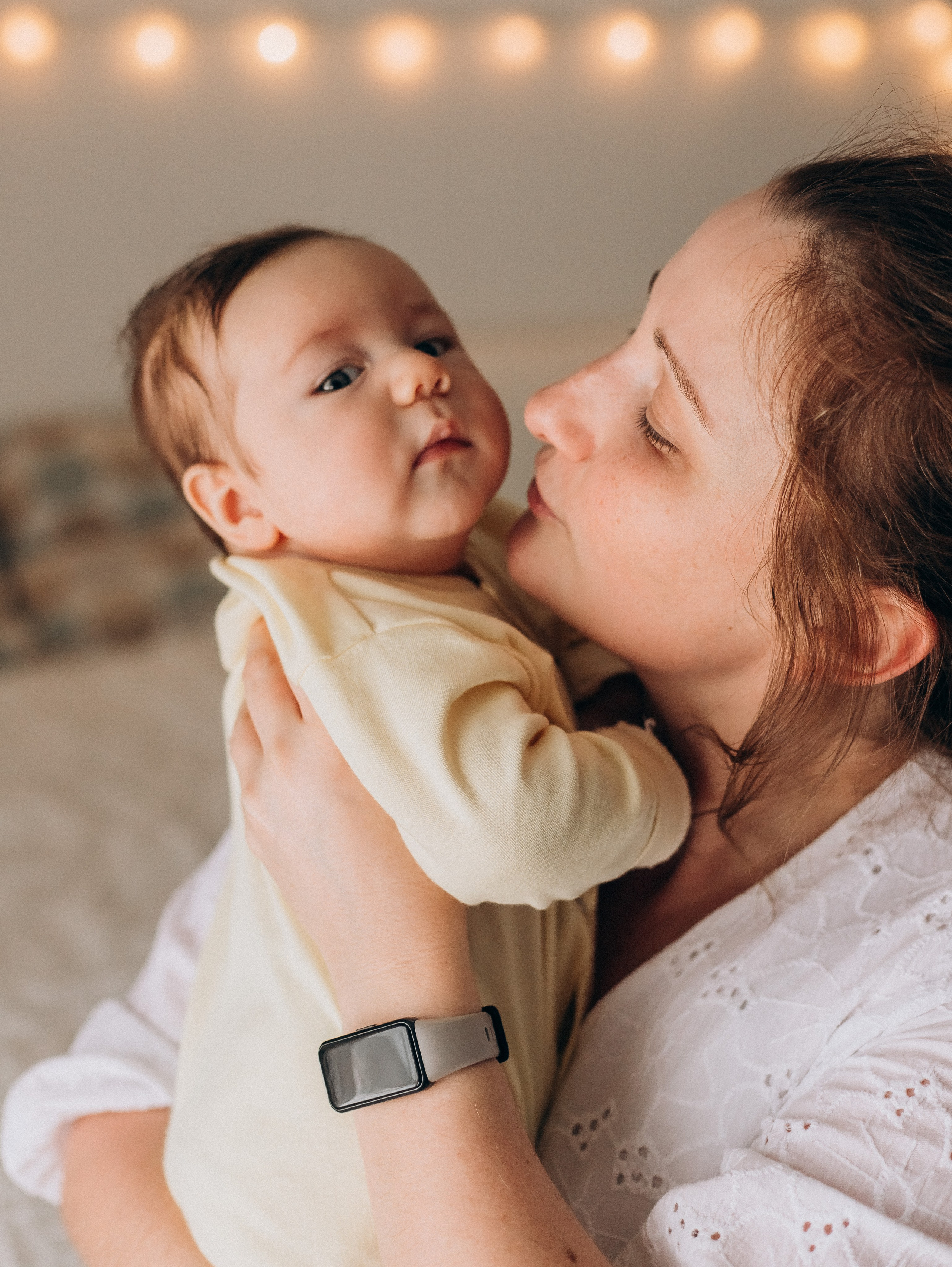Мама с малышом дома. Фотограф текстиля в Москве Ольга Иванова
