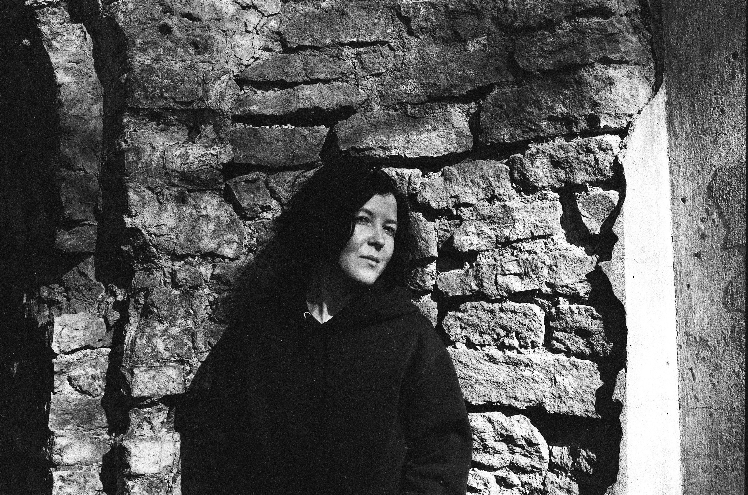 Юлиана в Готических воротах Демидовского парка. Мари Линёк-Стельмах Фотохудожник Санкт-Петербург/Урал