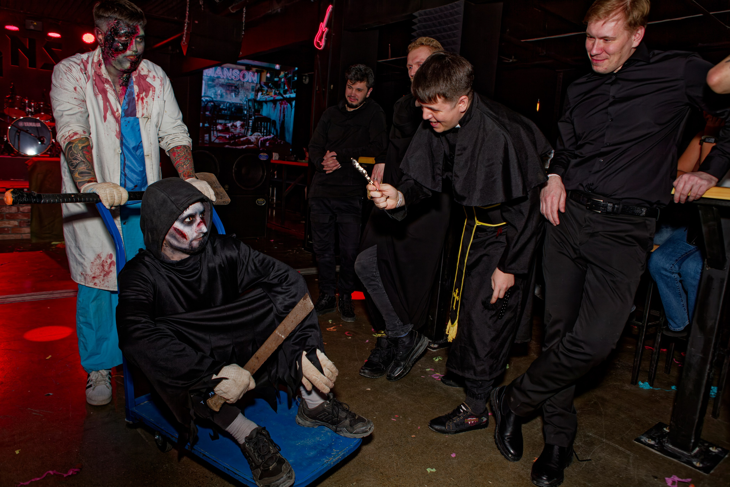 «Страшная вечеринка». Кутузов Евгений Фотограф в Южно-Сахалинске