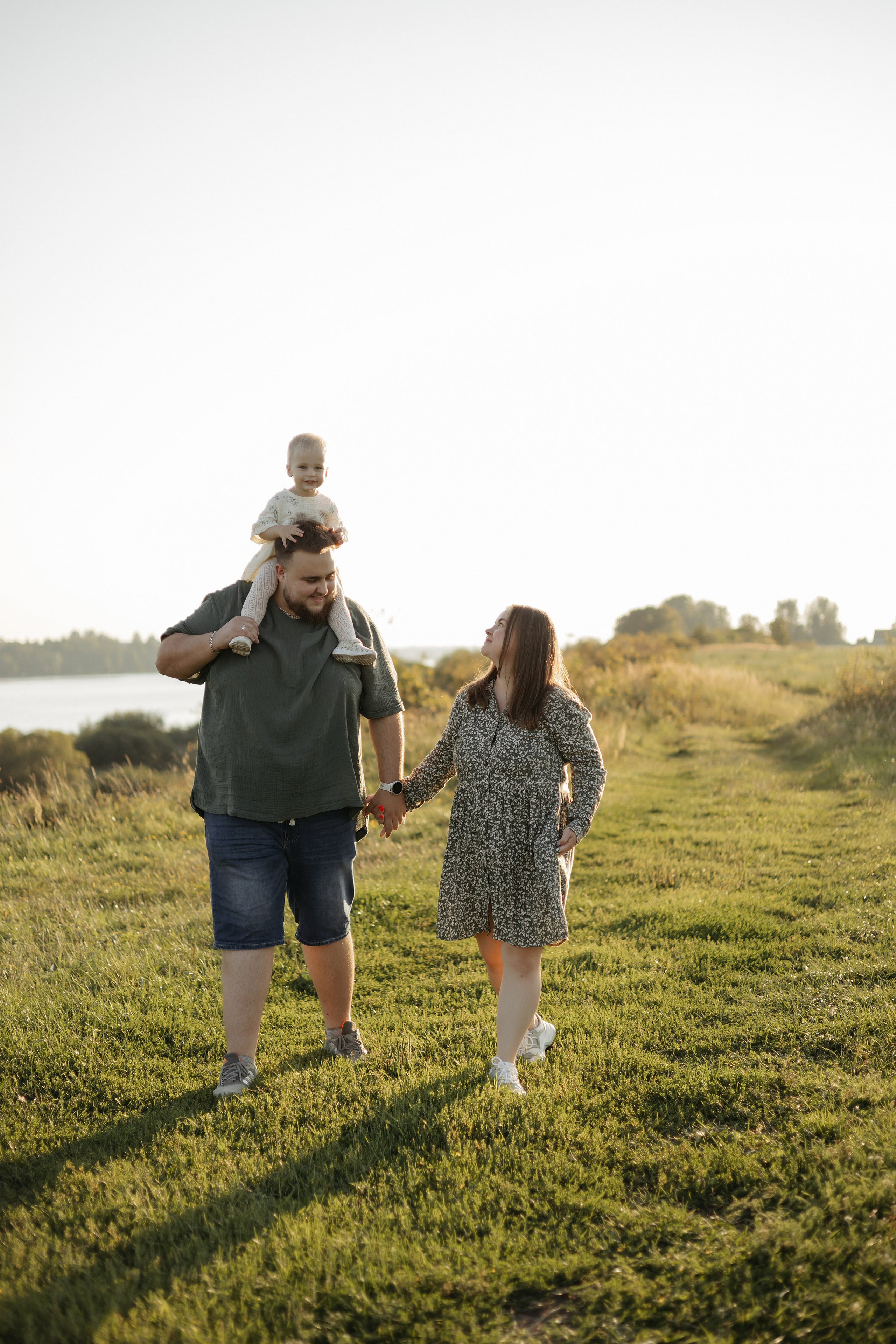 Катя, Илья и Василиса. Свадебный фотограф в Пскове и Санкт-Петербурге | Анна Голикова