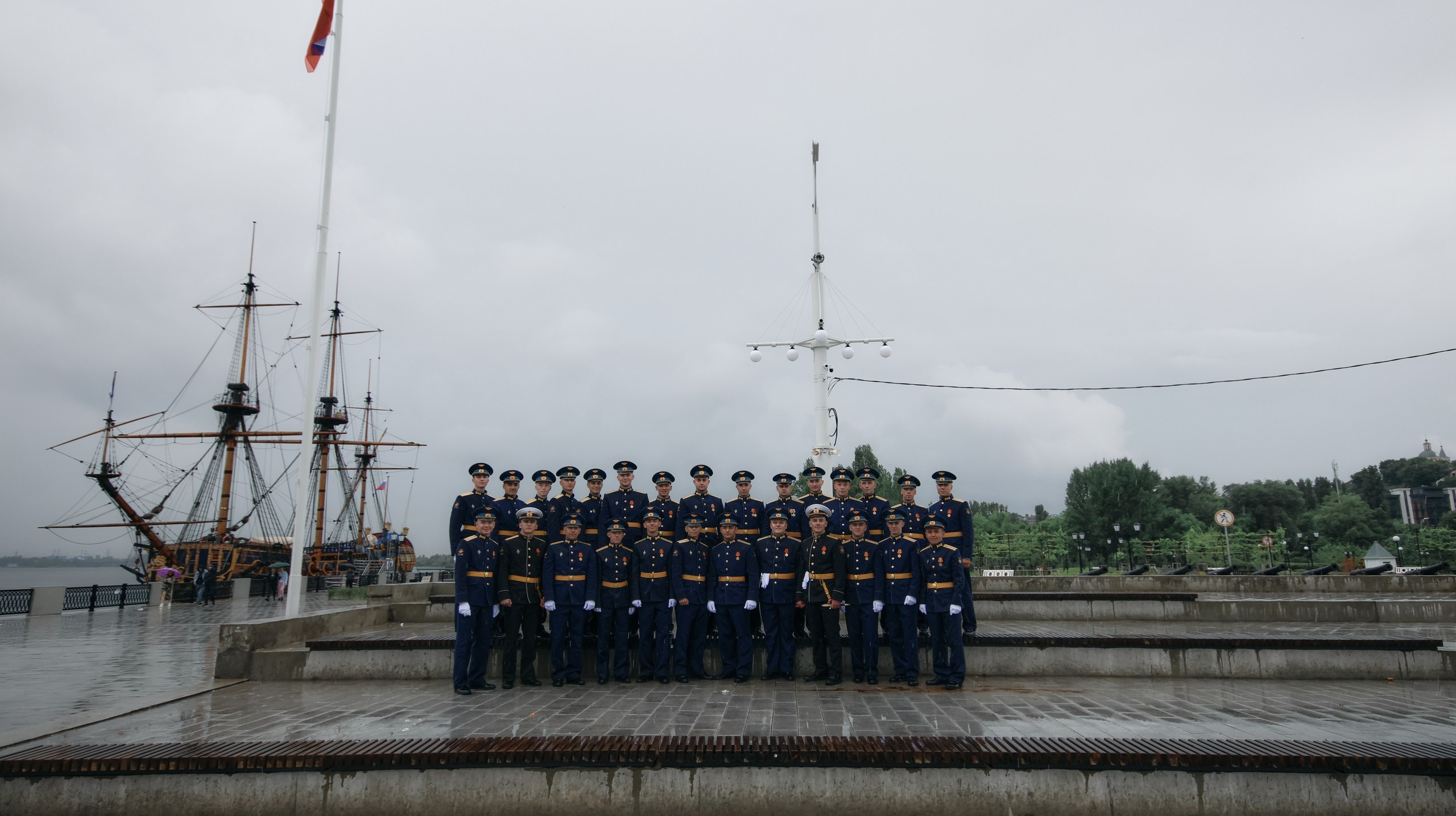 Выпуск Военно Воздушной Академии. Свадебный и репортажный фотограф Дмитрий Кононенко