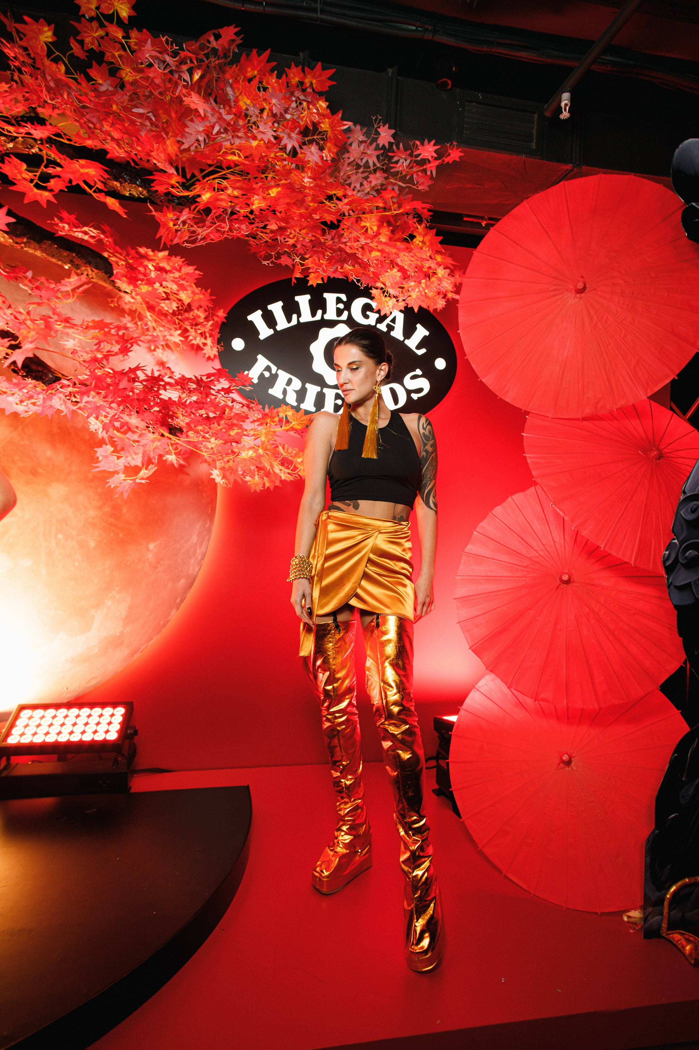 ILLEGAL FRIENDS | ASIA. СВОИ. ФОТООТЧЕТЫ-СОБЫТИЯ-МЕСТА