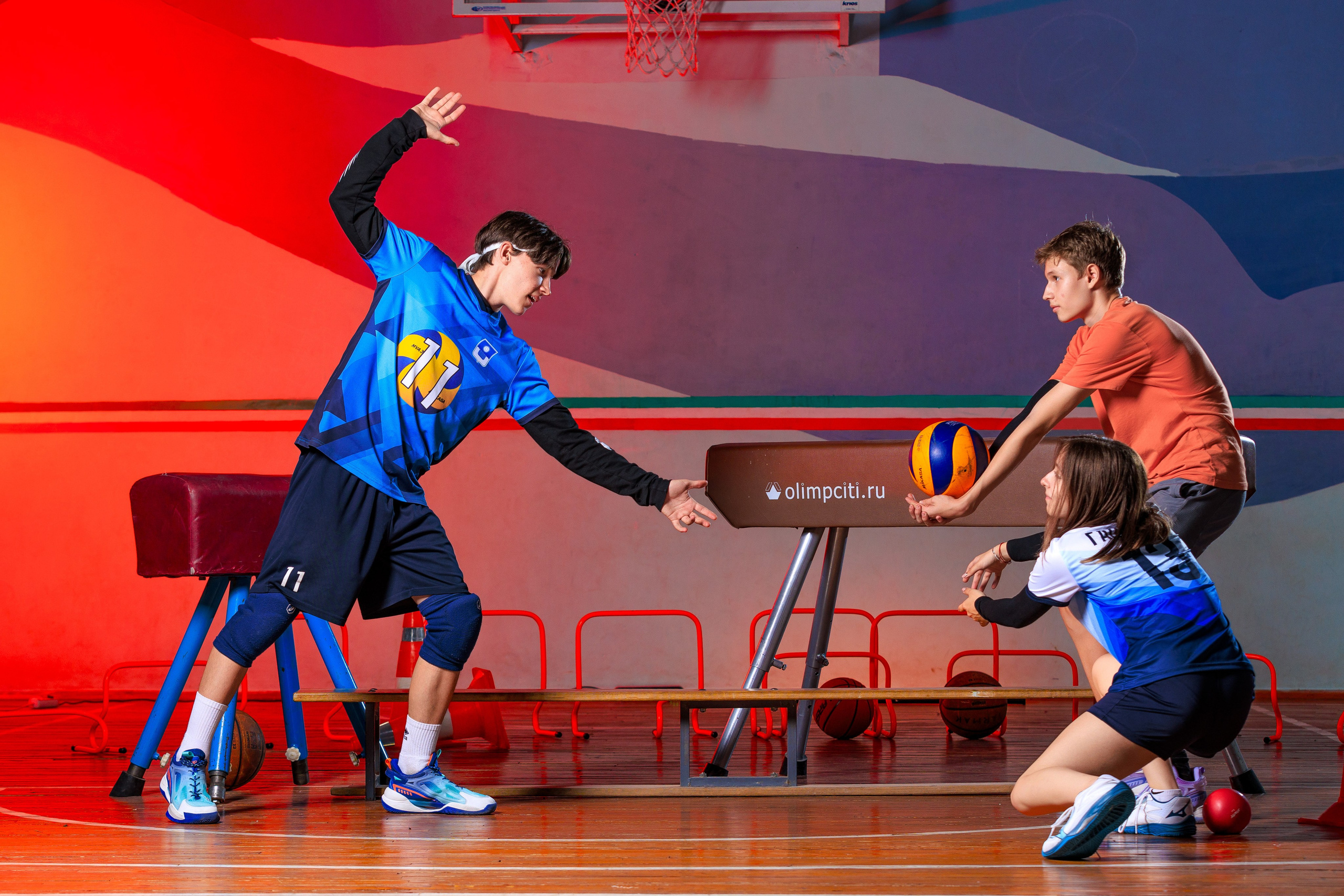 Смотреть фотки в спортзале. Выпускные альбомы Геленджик, Новороссийск, Краснодар, Туапсе