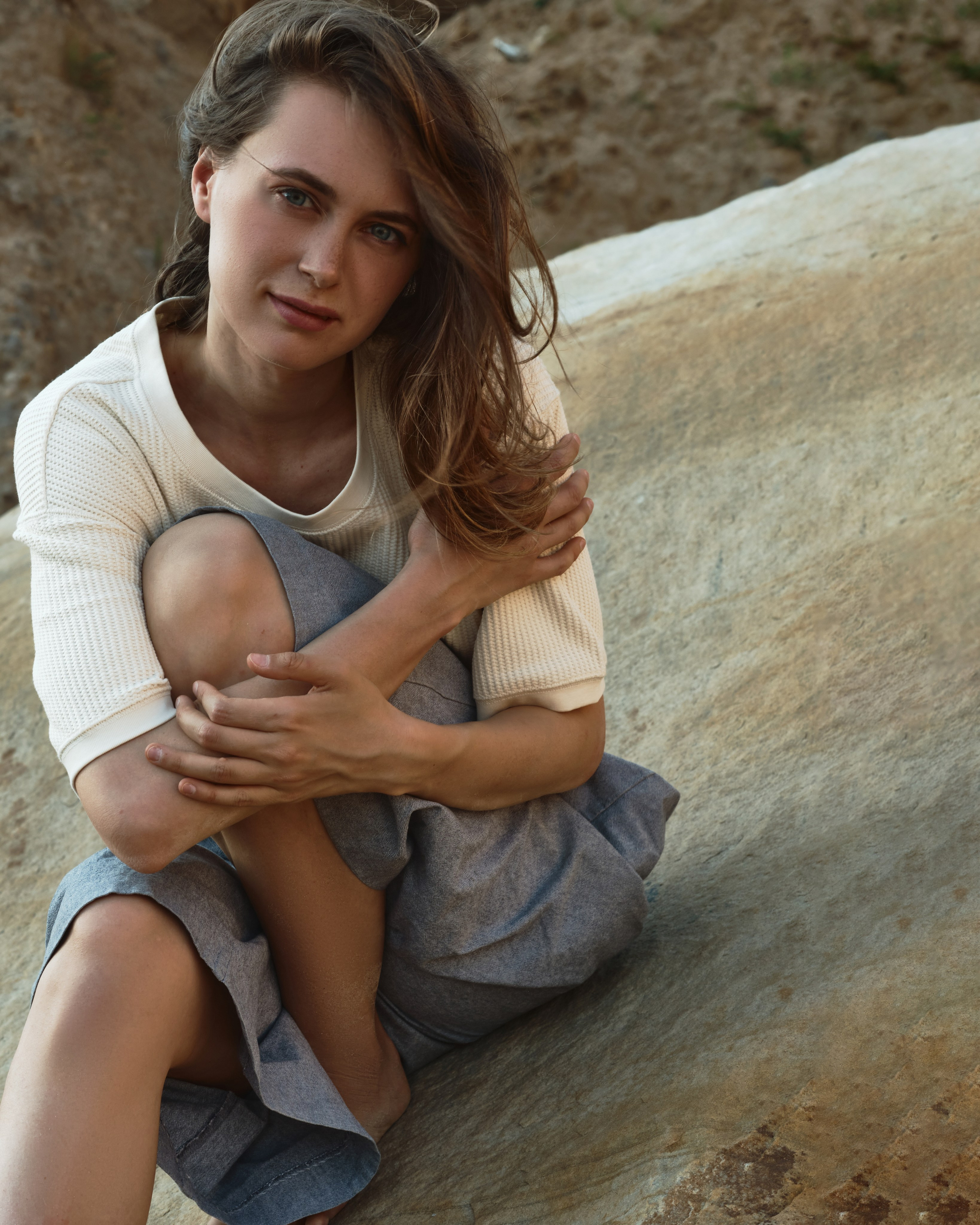 Светлана в пустыне (на пляже). Фотограф Максим Ерёмин