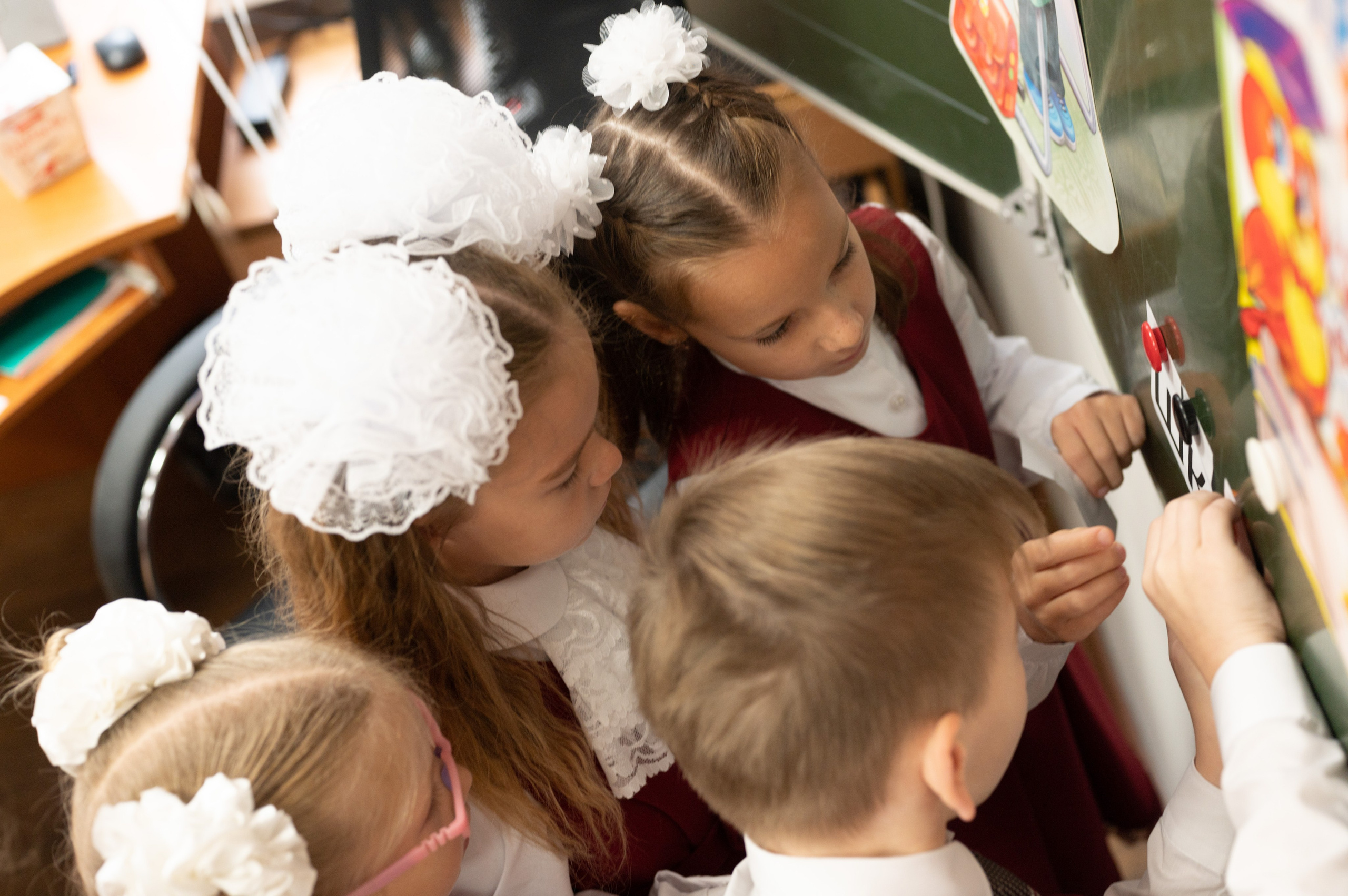 1 сентября 1 К 16 гимназия репортаж, линейка +в классе. Фотограф новорожденных, семейный детский в Тюмени Татьяна Морозова