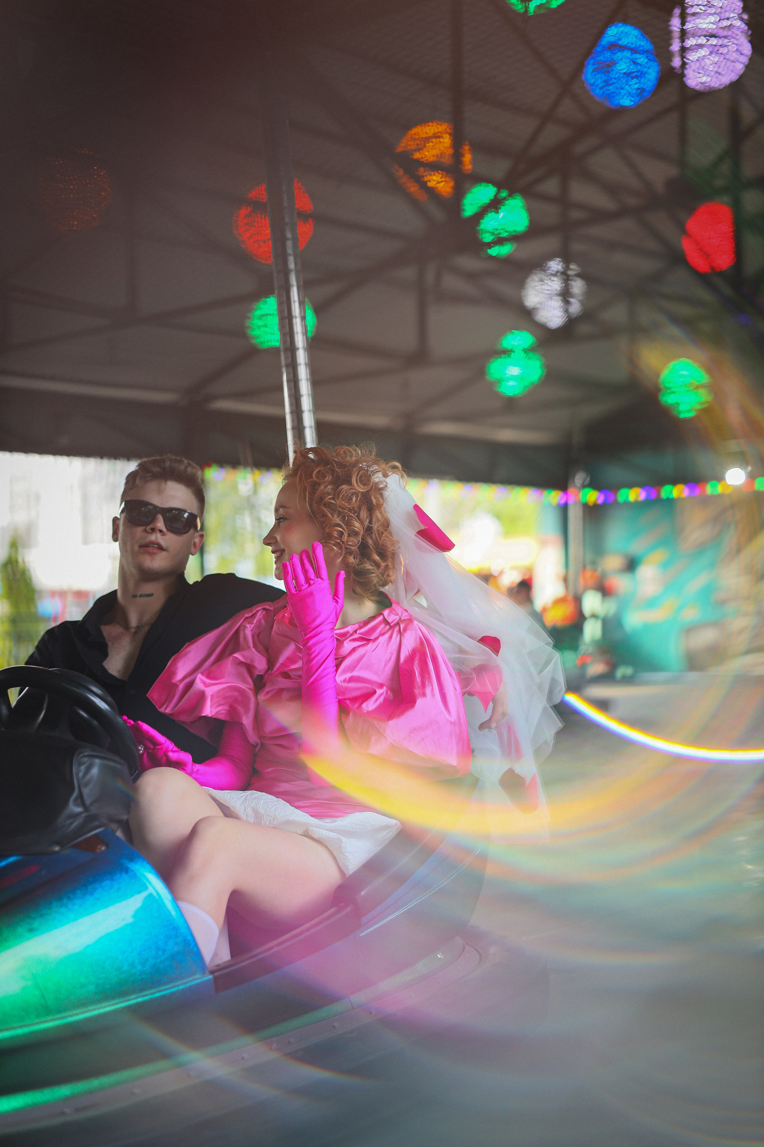 Свадебная фотосессия в парке аттракционов. Свадебный и семейный фотограф в Абхазии Жанна Соснина