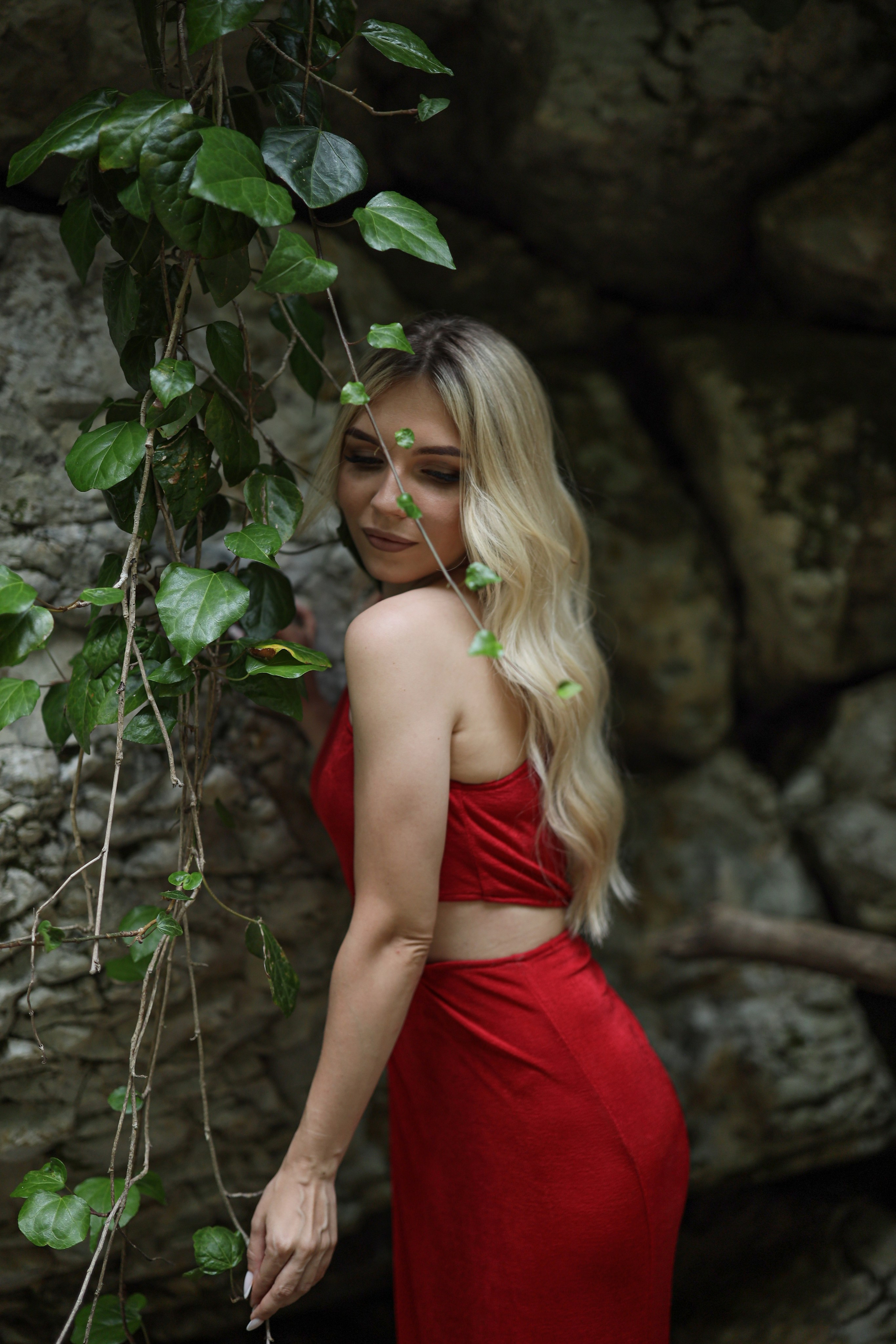 Фотосессия на Ольгинском водопаде для Ирины. Свадебный и семейный фотограф в Абхазии Жанна Соснина