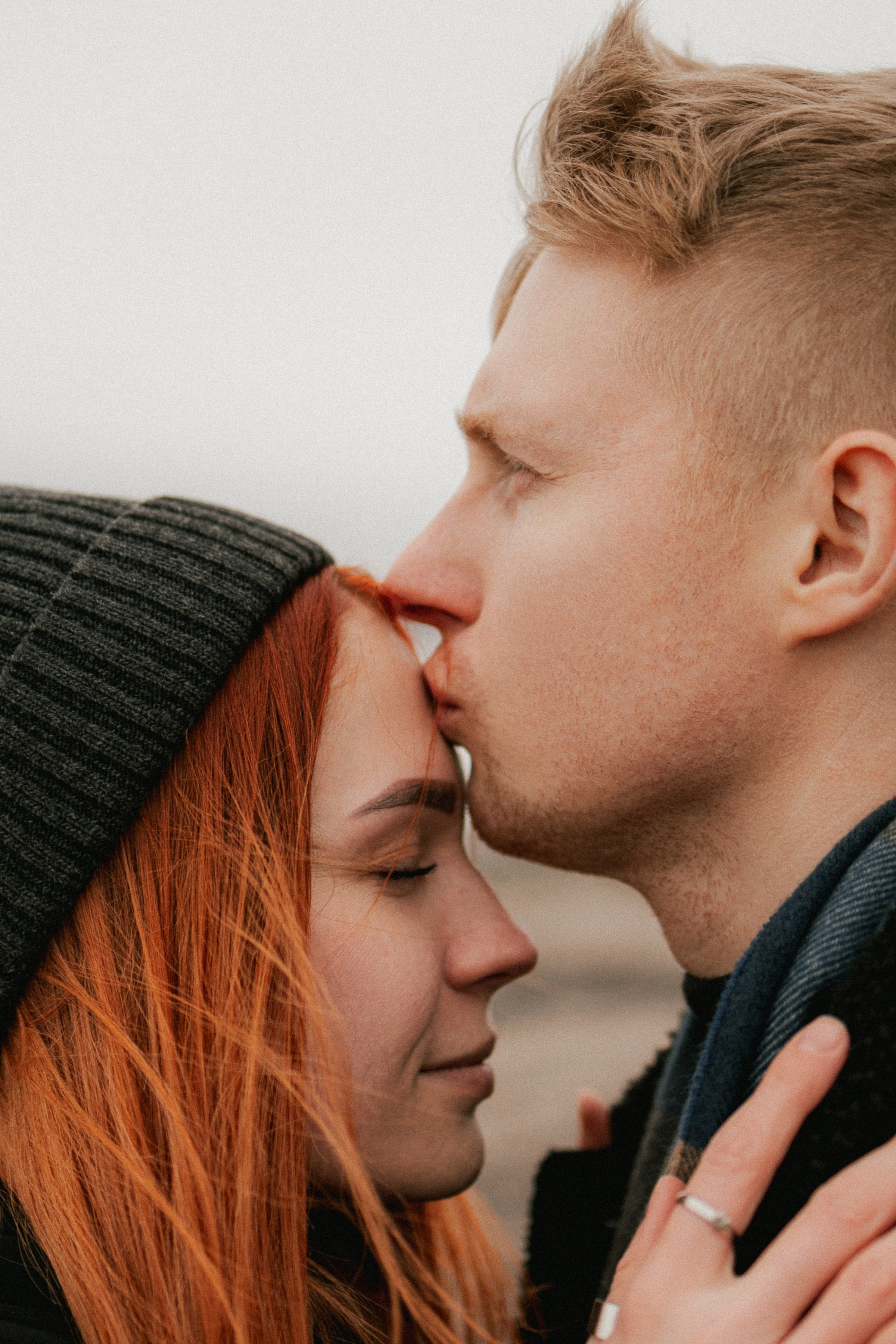 Love story на скале. Фотограф в Выборге и Санкт-Петербурге Маша Гуляева
