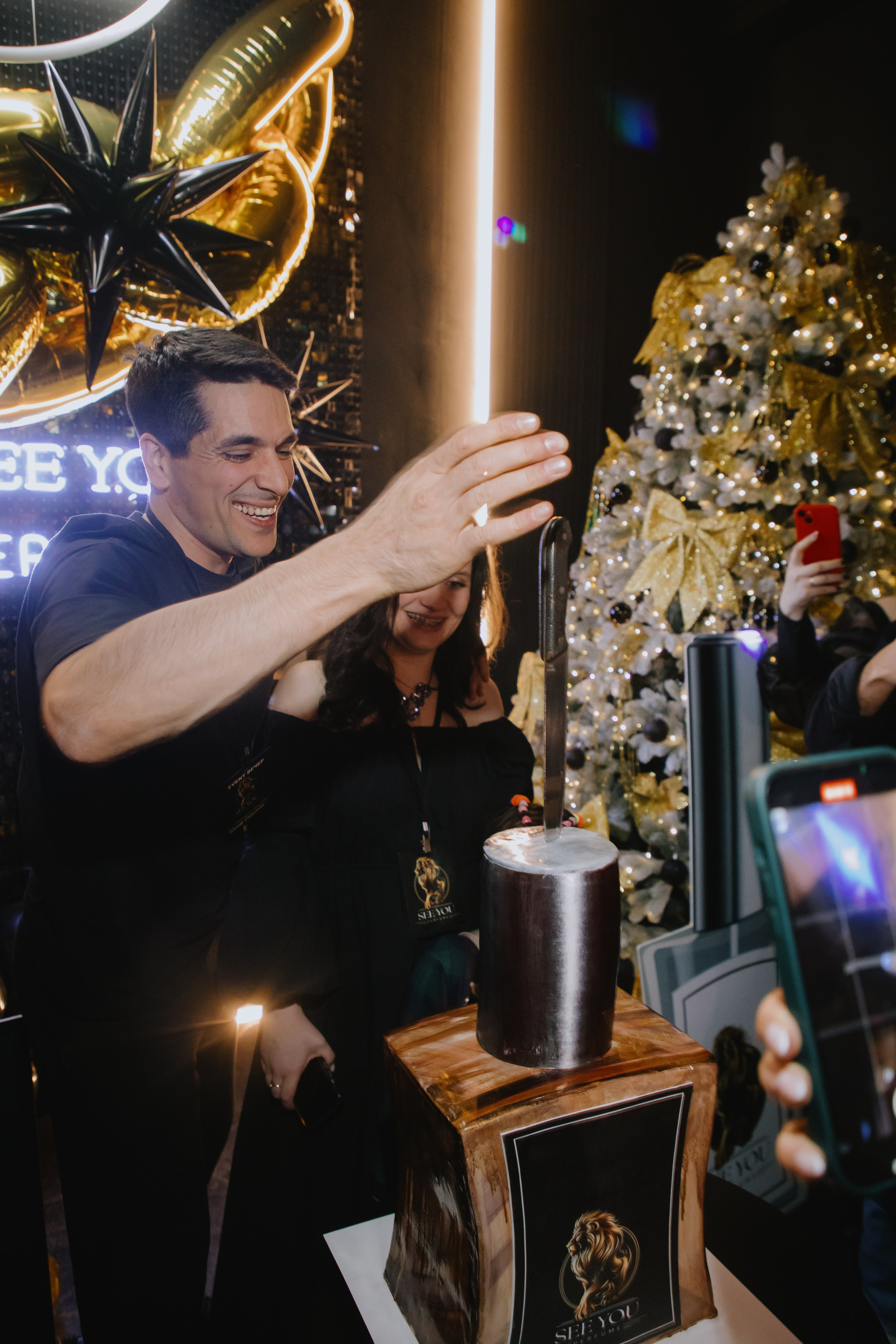 See `You Perfume. Фотограф в Москве и Санкт-Петербурге Дарина