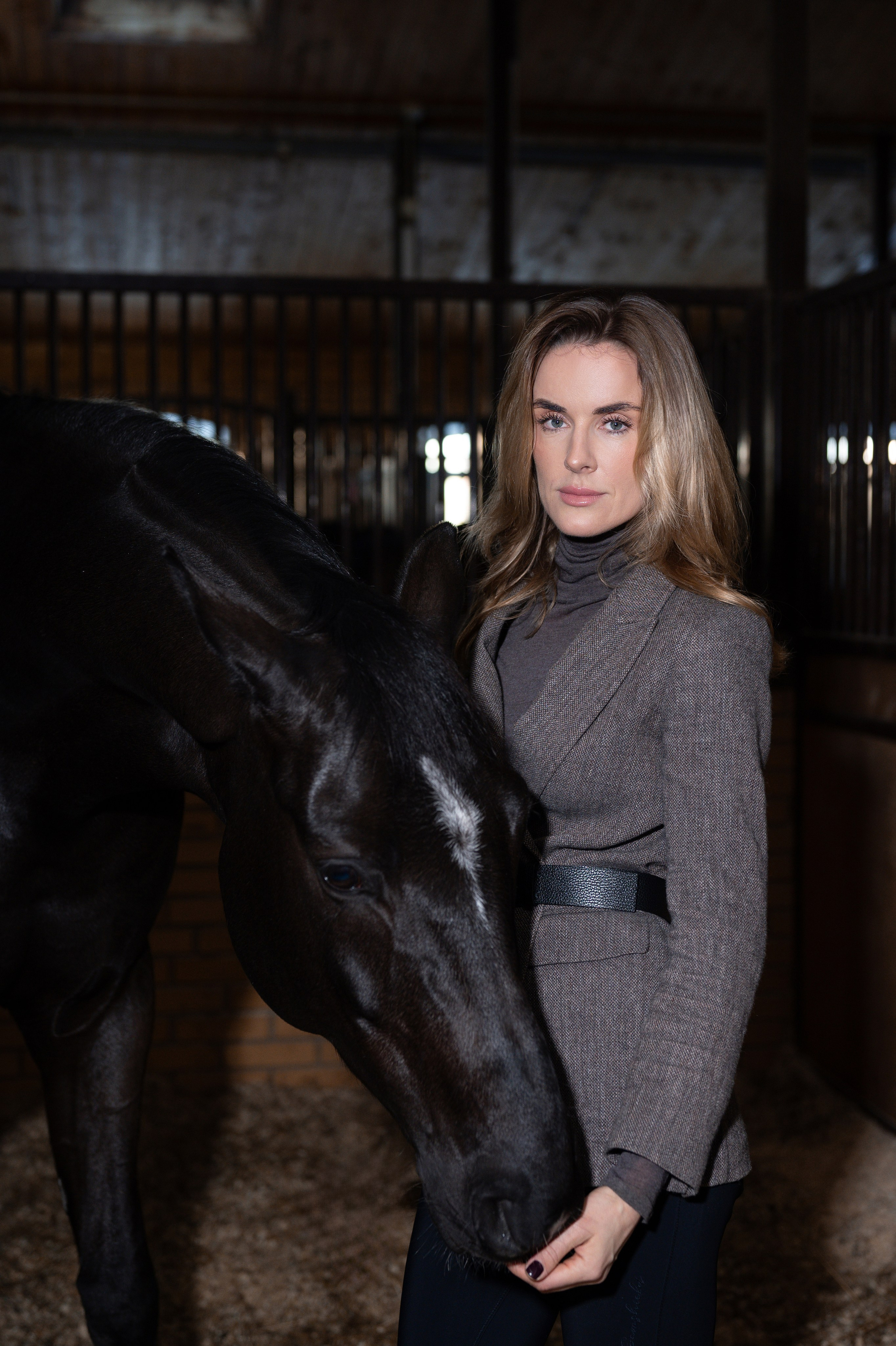 Фотосессия в конюшне. Фотограф Юлия Кондратьева