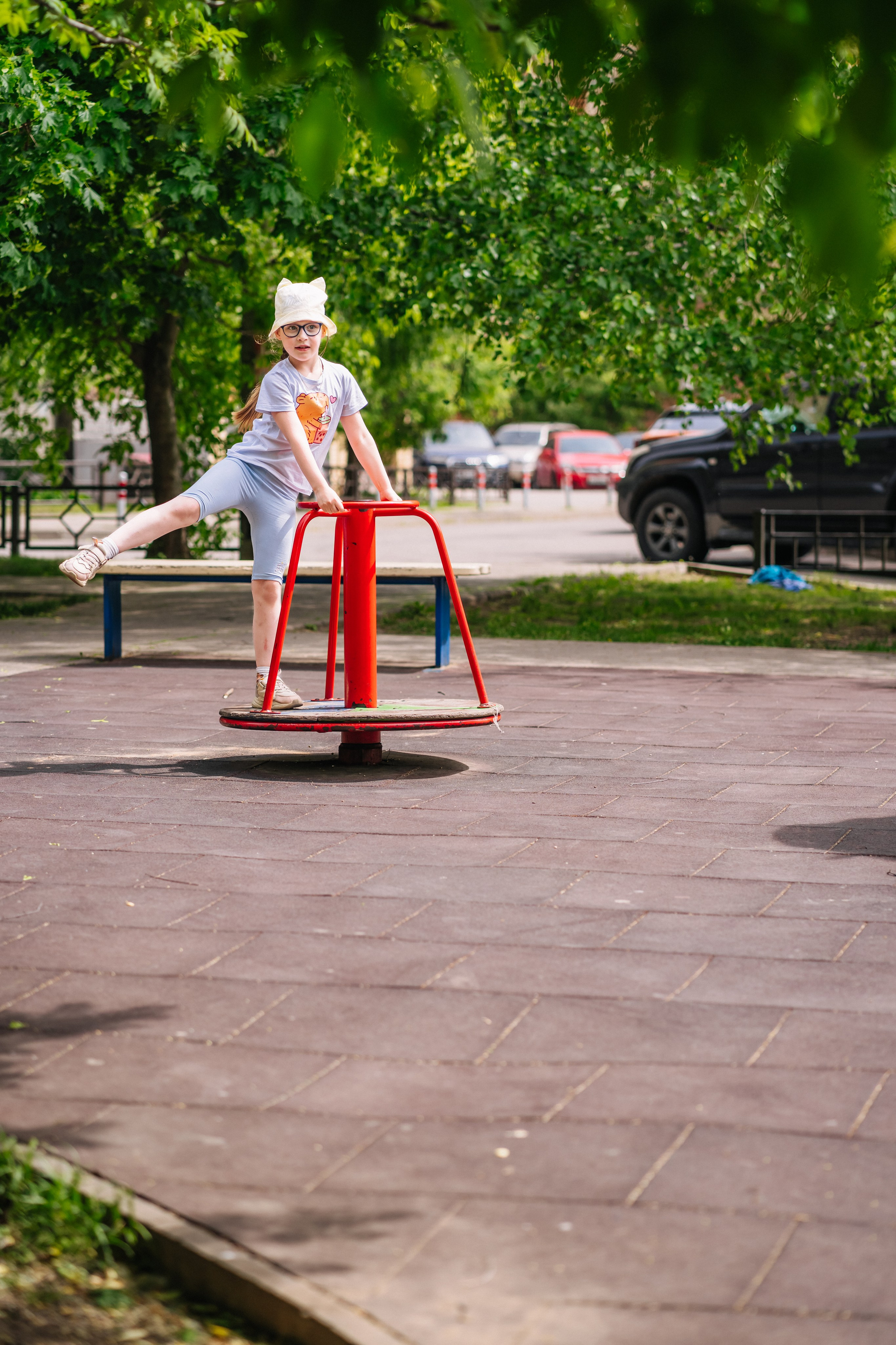 Сад4. Школьные альбомы и альбомы для детского сада. Юлия Осипова. Москва