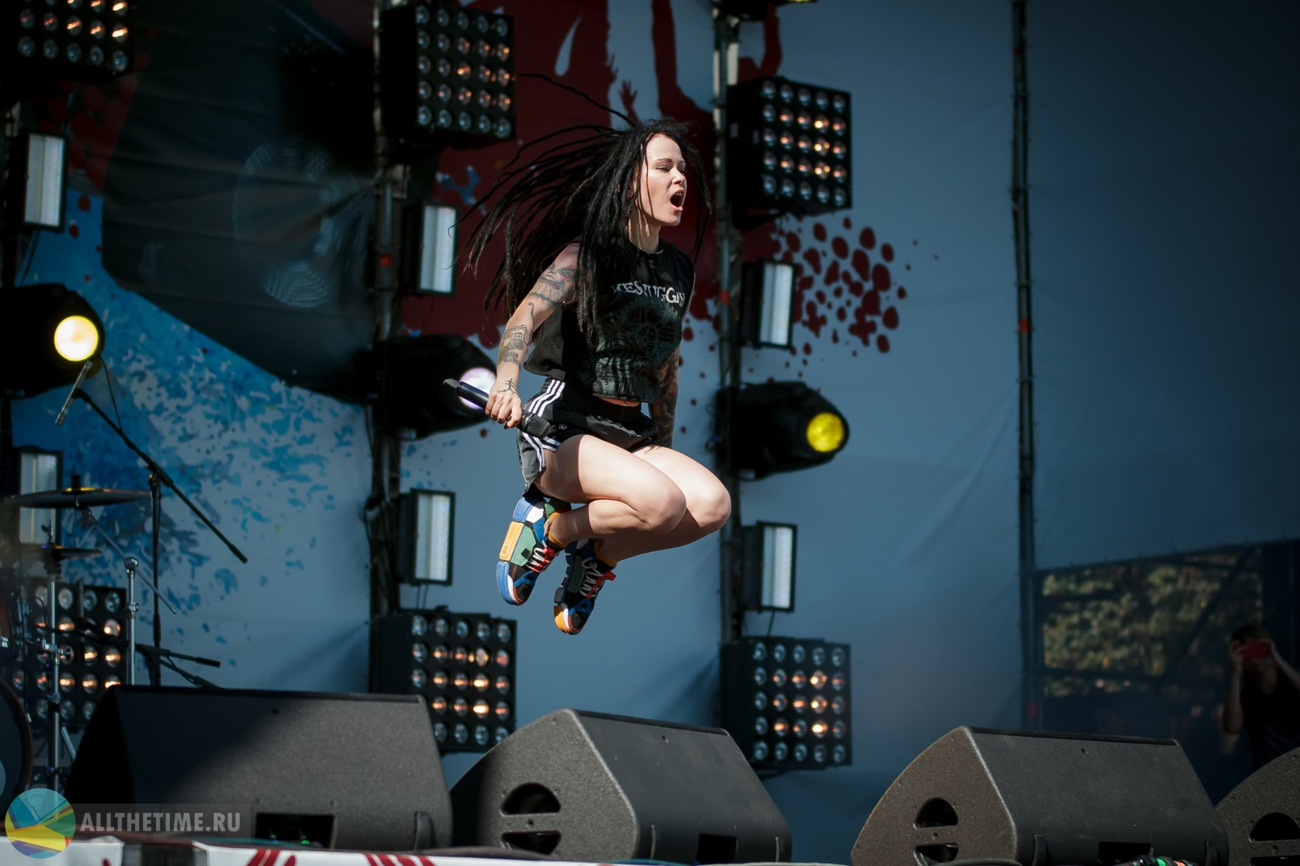 НАШИ В ГОРОДЕ. Магия музыки в кадре: Концертная Фотография