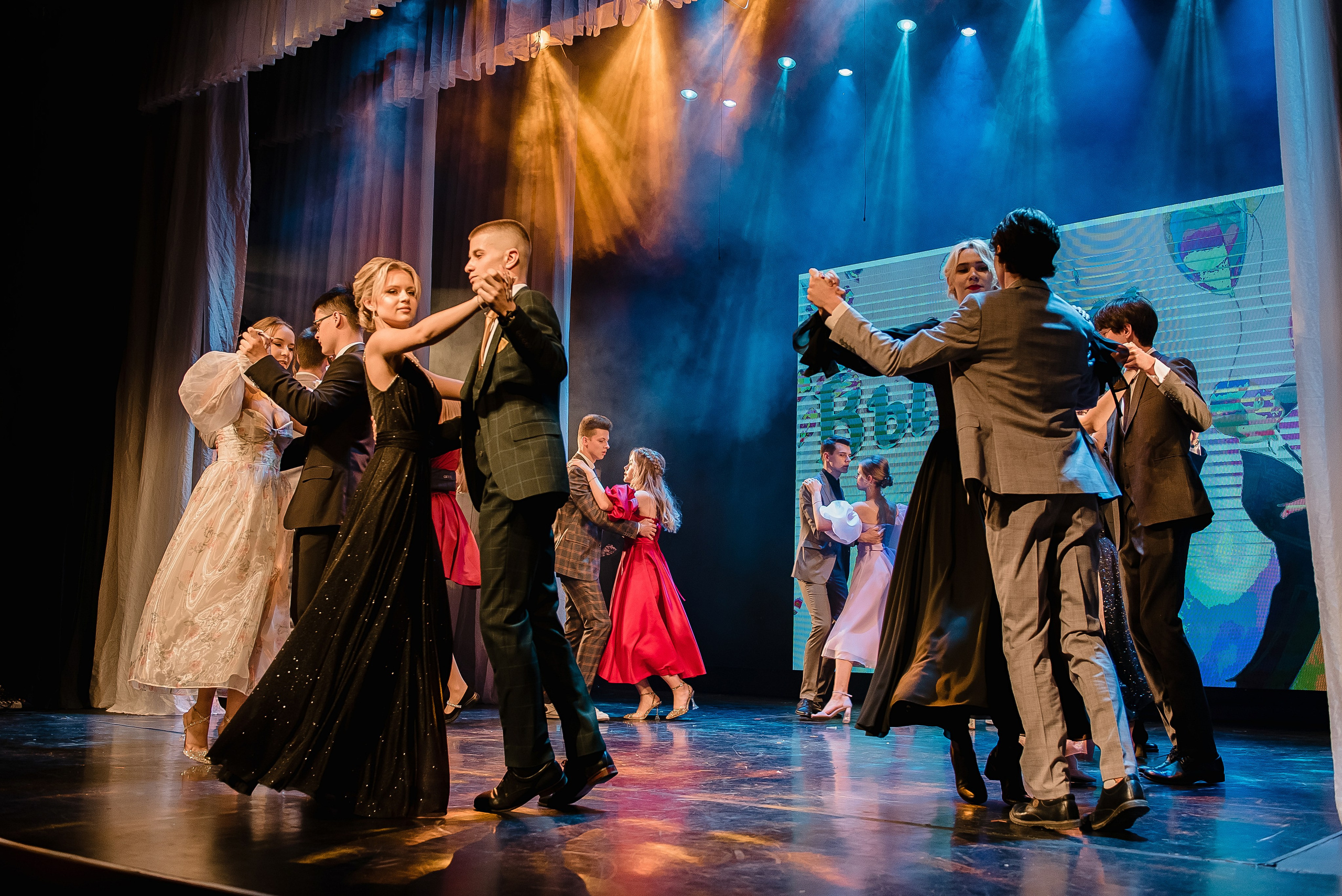 Выпускной школа 2024. Фотограф Рязань. Дарья Дмитриева