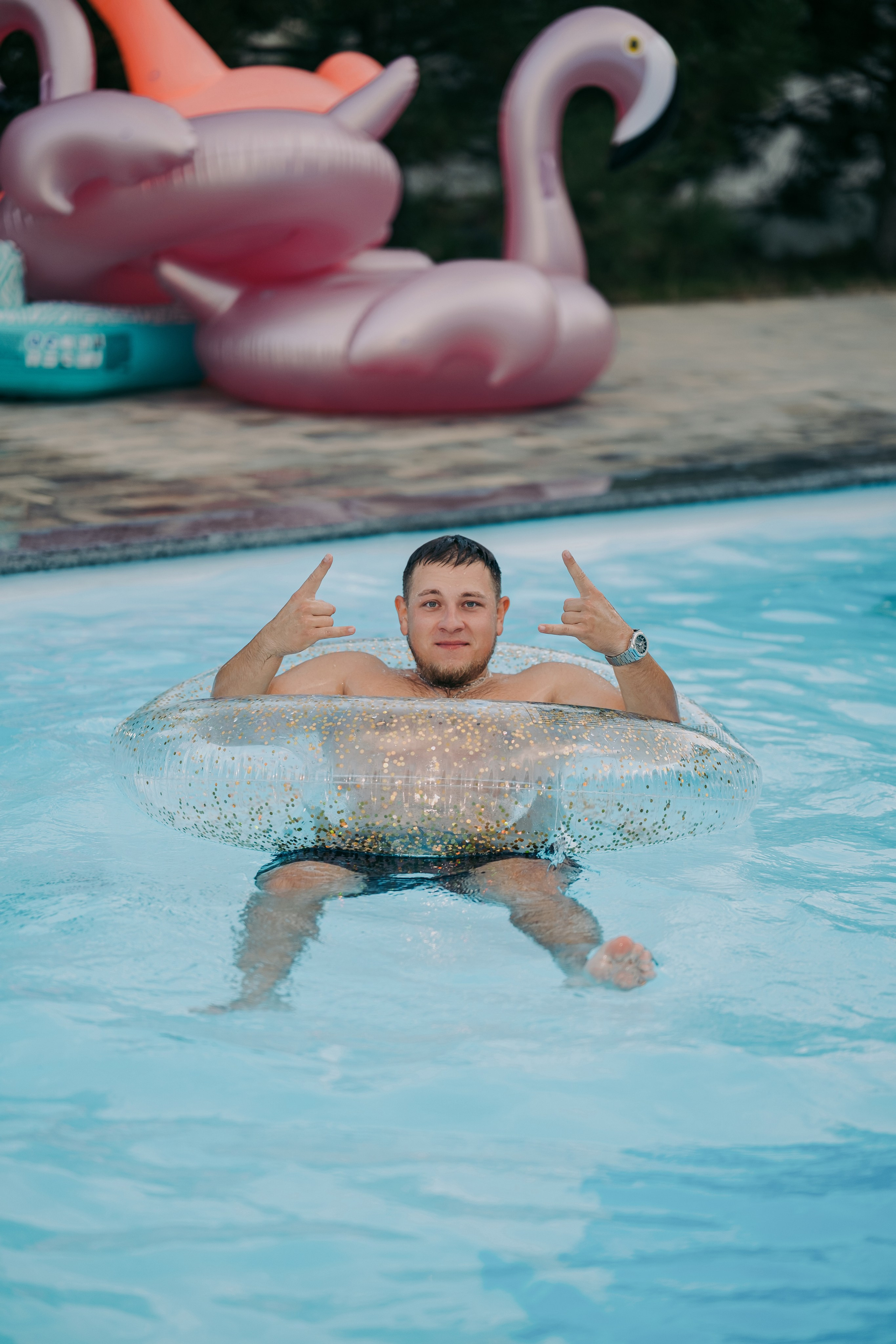 Турист / Фотограф Андрей Кошарный и Константин Шемигон. ТитанФото Продакшн