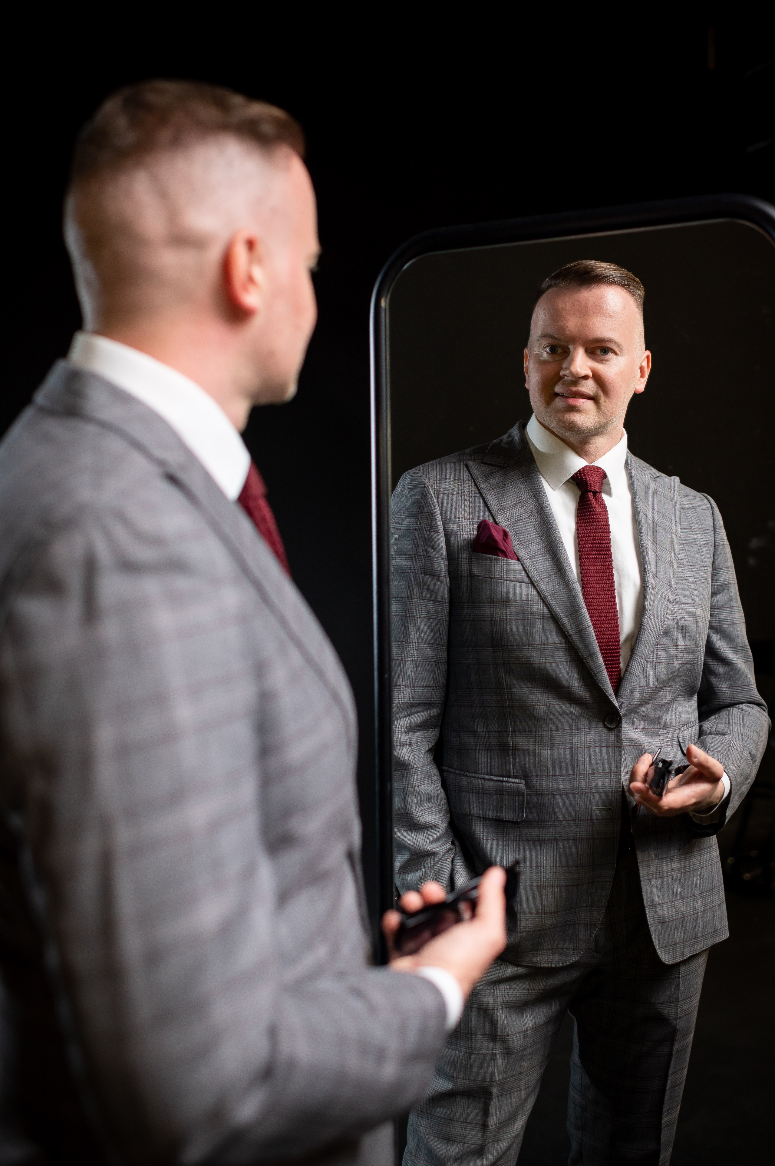 Ты можешь быть разным: деловой или взрывной. Портретный, семейный и свадебный фотограф в Санкт-Петербурге и в Пушкине Ширяев Денис