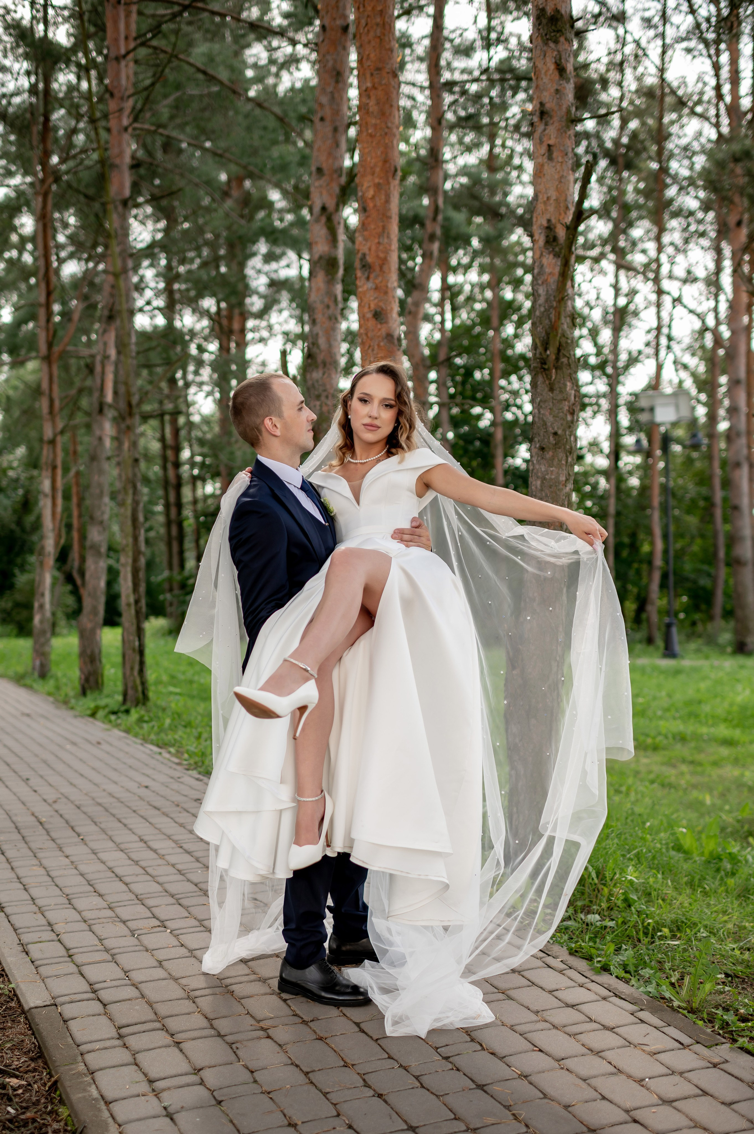 Людмила и Михаил (свадебная прогулка и регистрация в г. Кингисеппе). Портретный, семейный и свадебный фотограф в Санкт-Петербурге и в Пушкине Ширяев Денис