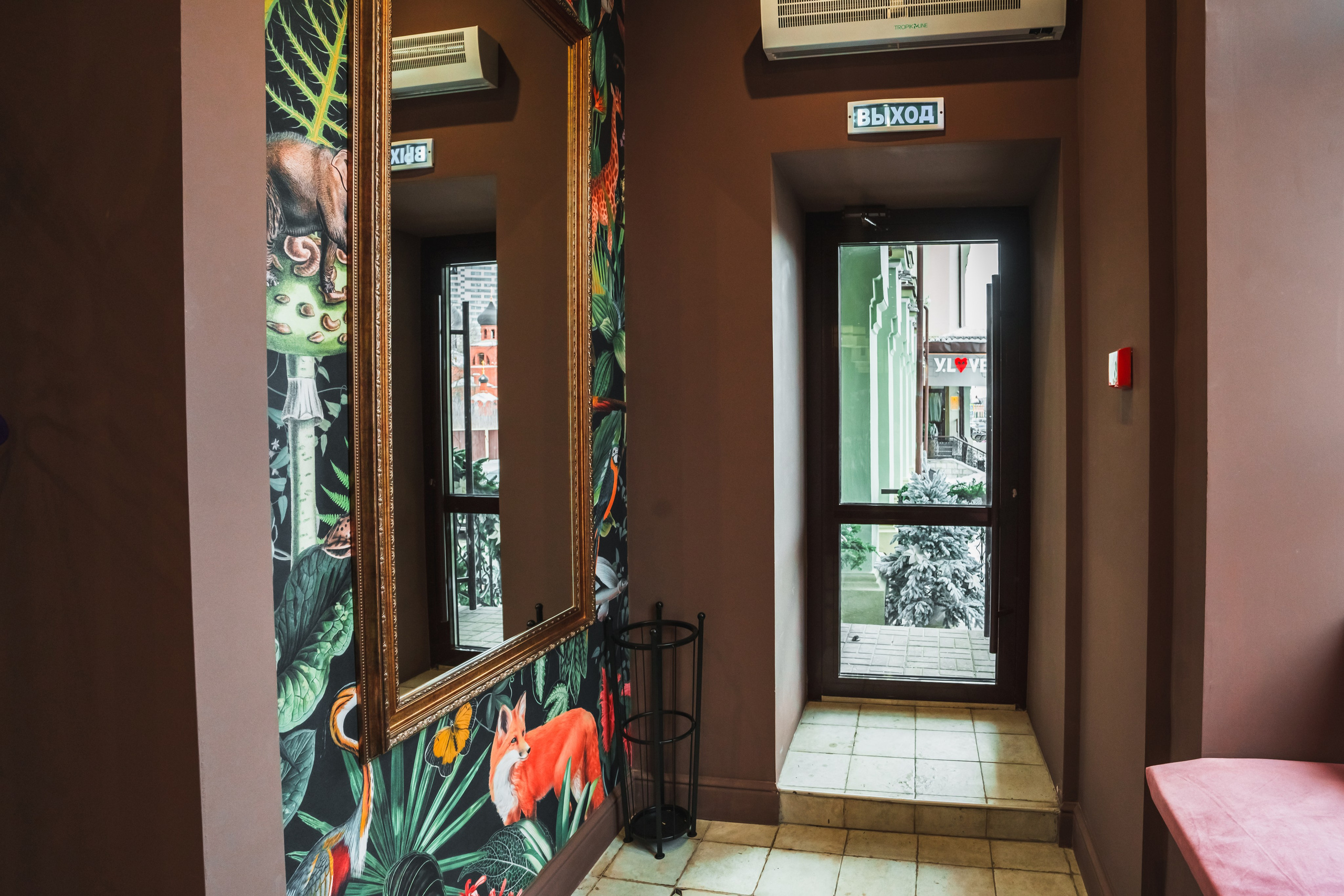 Кафе «Лисы, спички, два стола». Фотограф Казань