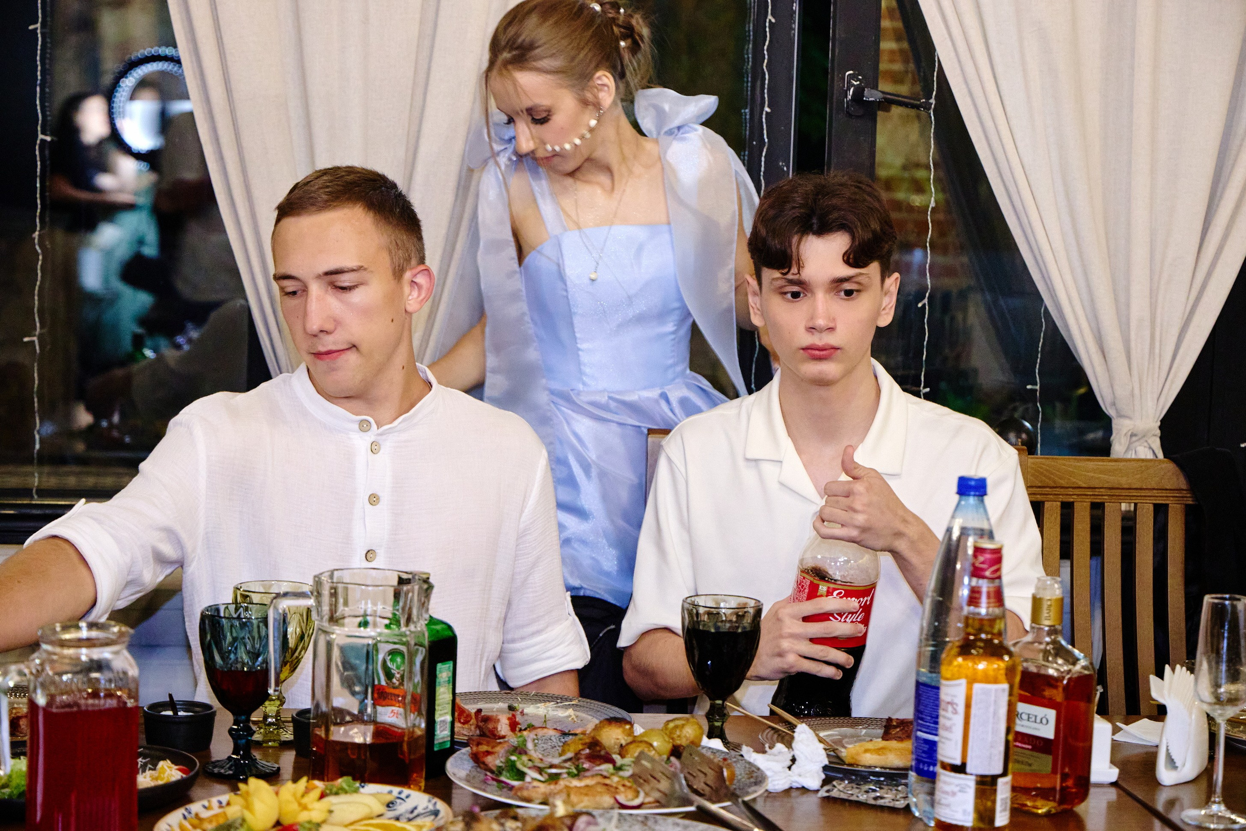 Выпускной 35 Сош. Фотограф Выпускные альбомы Таганрог Сергей Коробченко