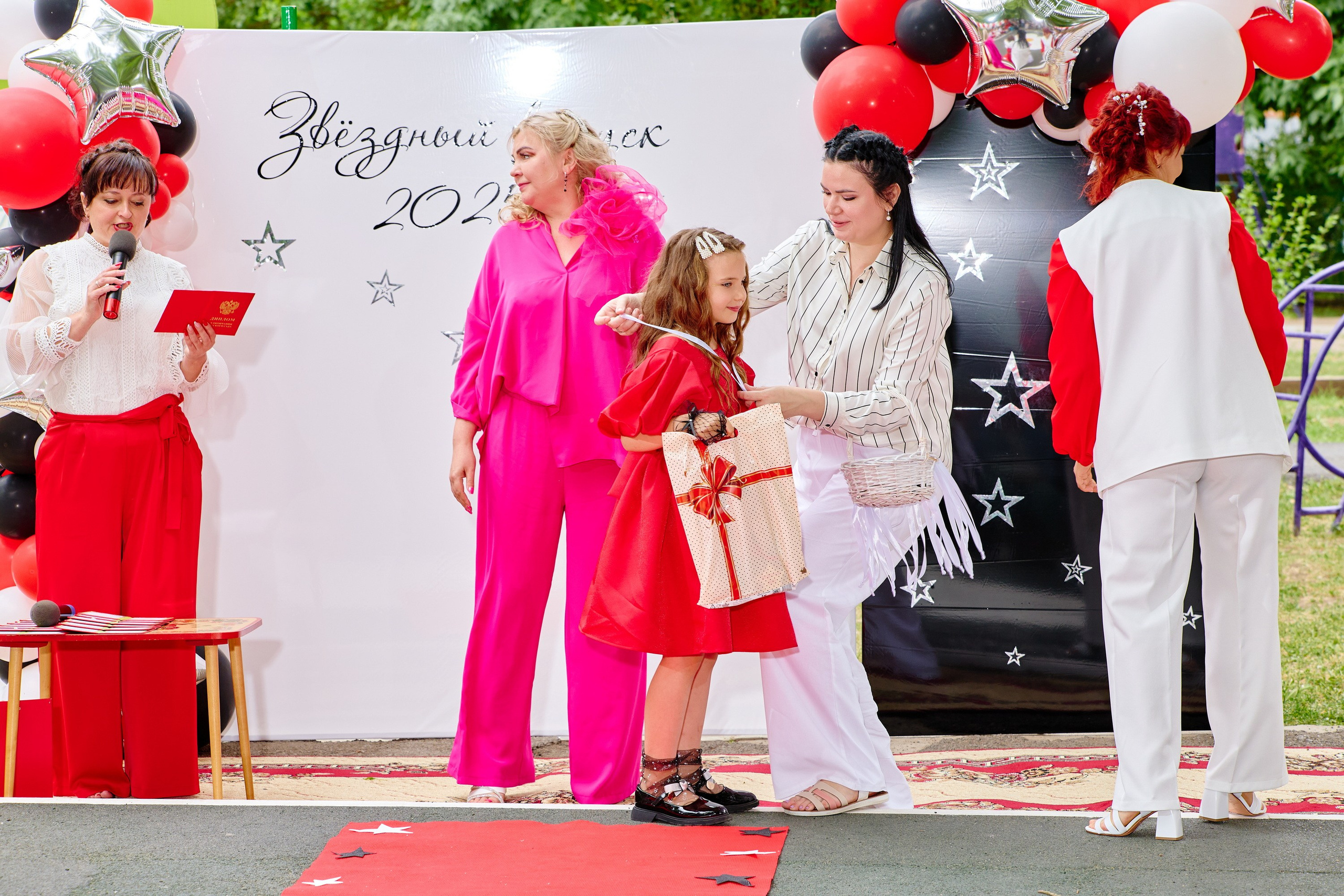 Выпускной 45 сад. Фотограф Выпускные альбомы Таганрог Сергей Коробченко