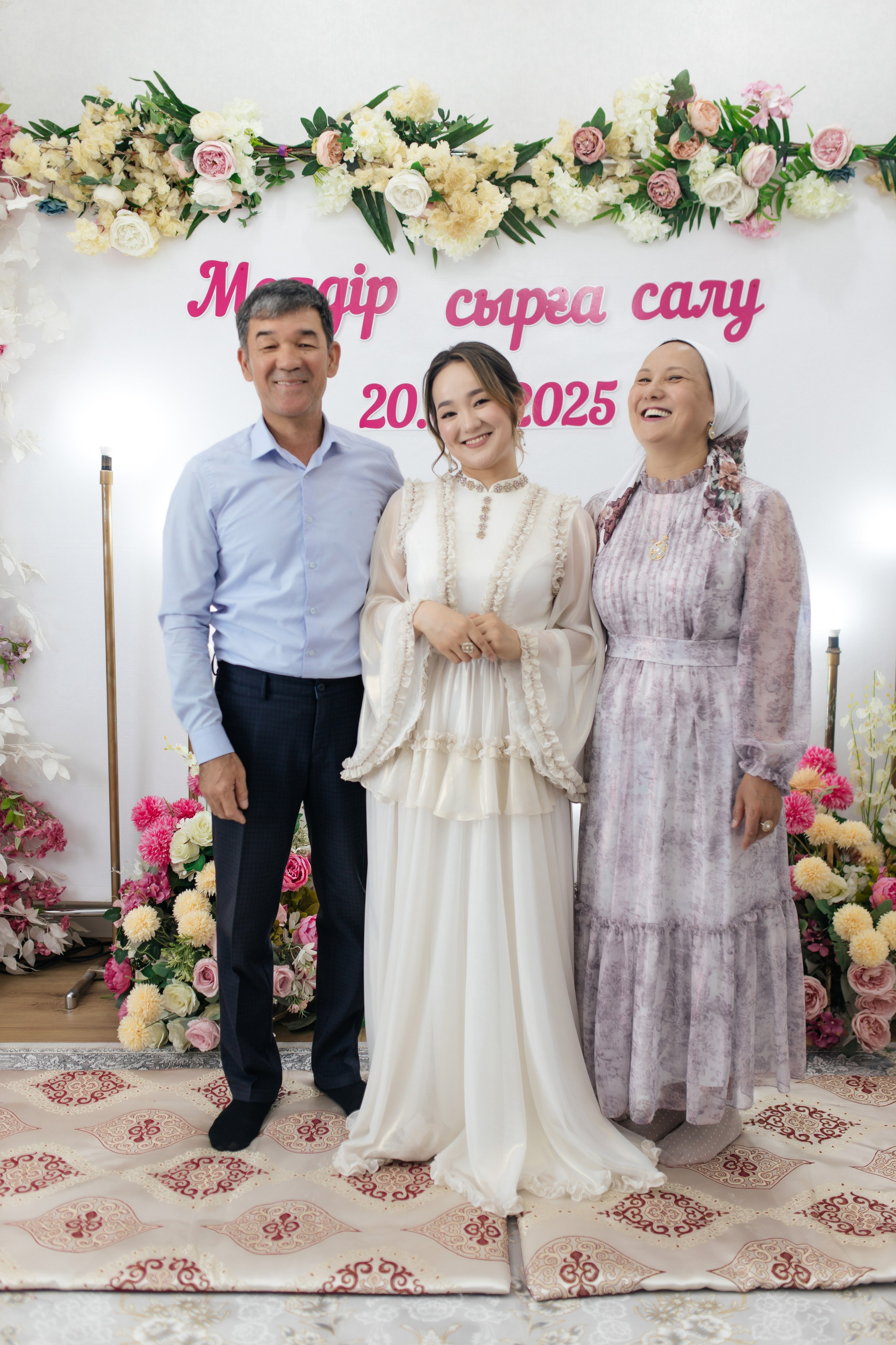 Moldir — syrğa salu. Wedding and Love story Photographer