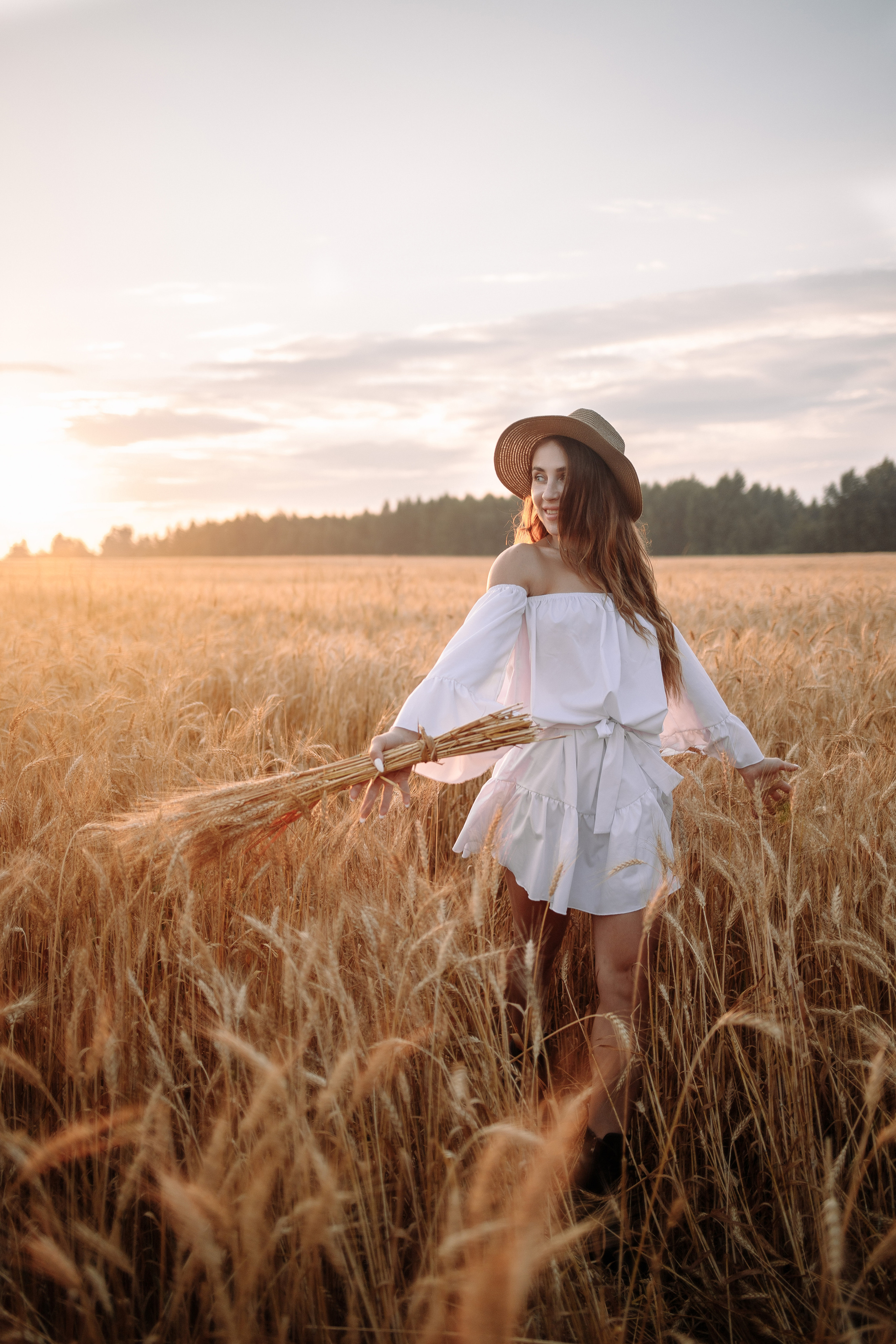 Поле (Евгения). Фотография