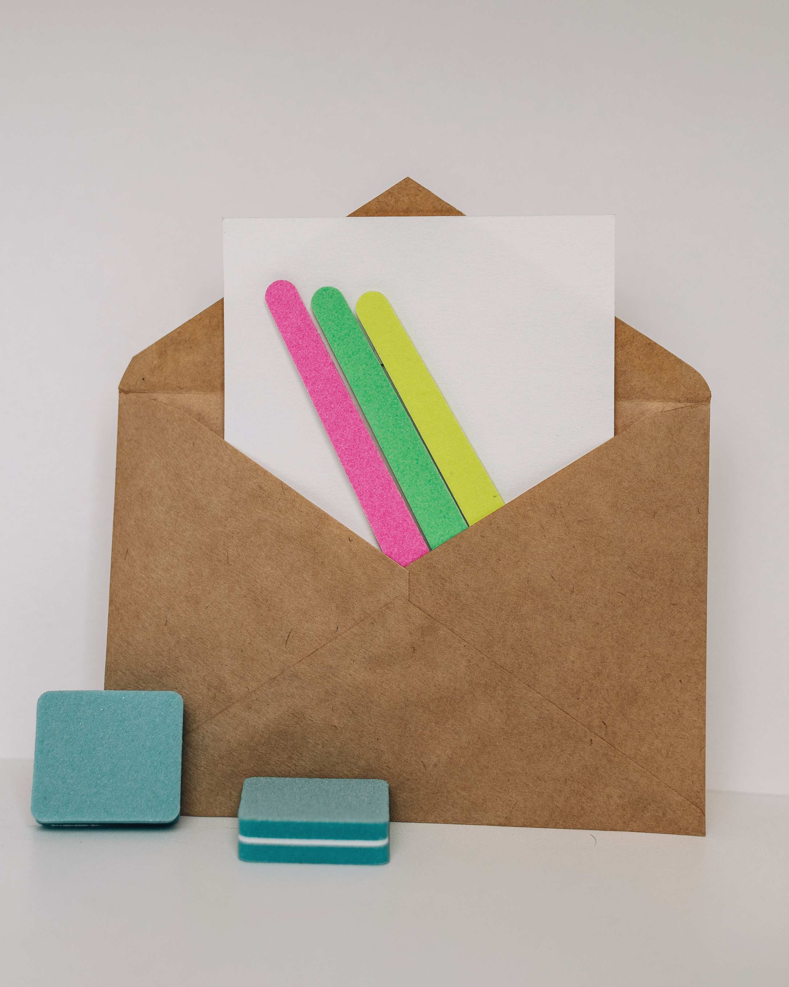 Мастер по маникюру. Фотография