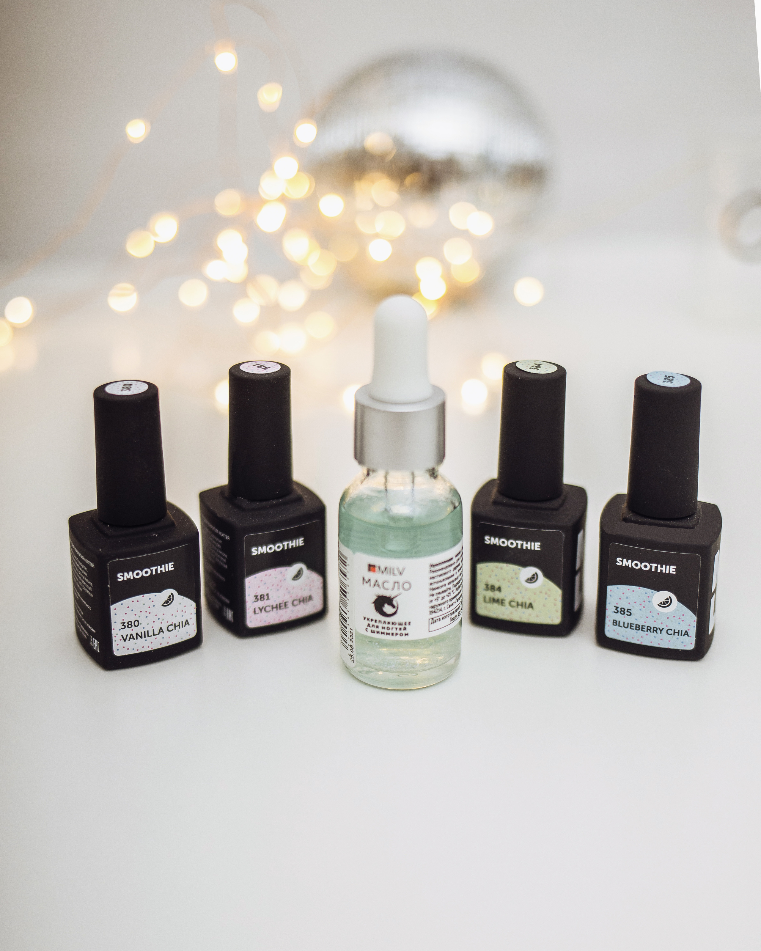 Мастер по маникюру. Фотография