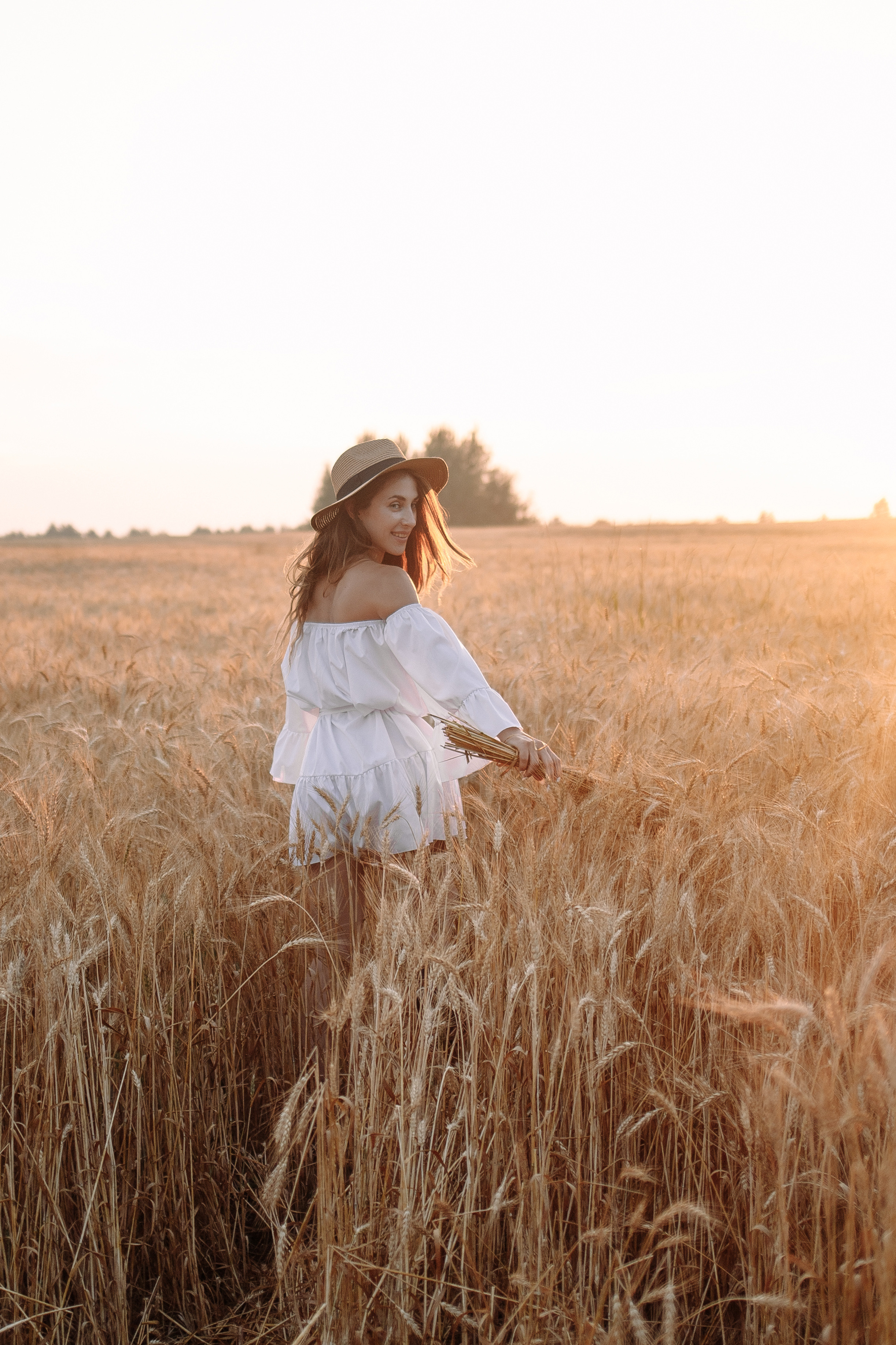 Поле (Евгения). Фотография