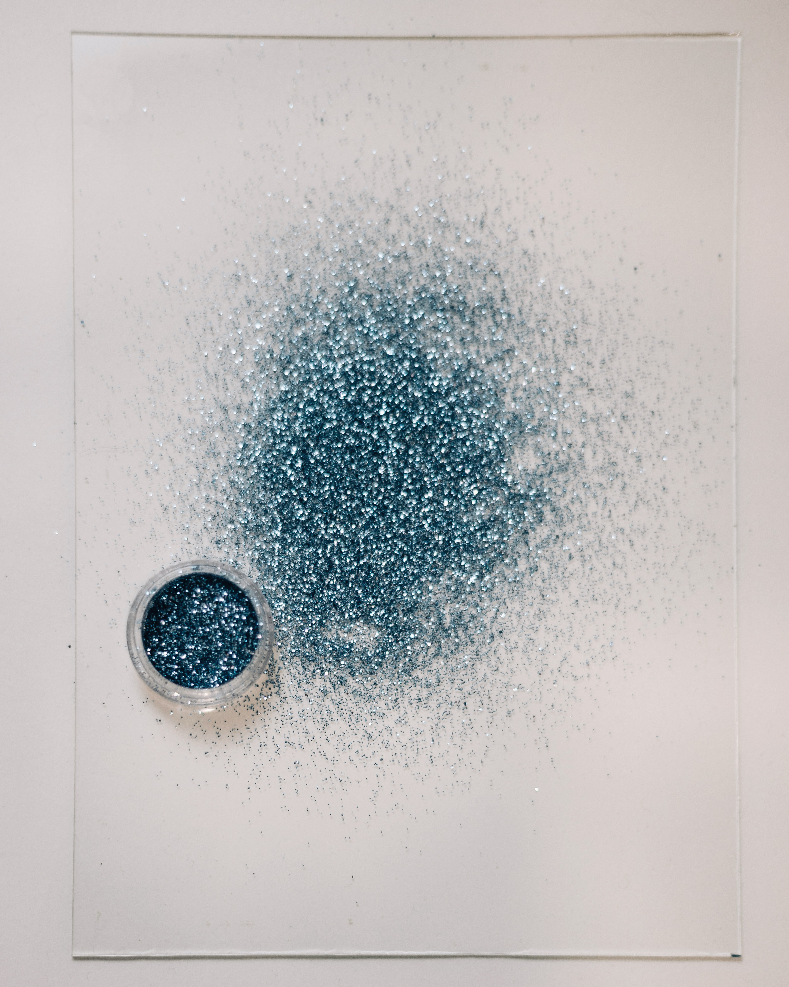 Мастер по маникюру. Фотография