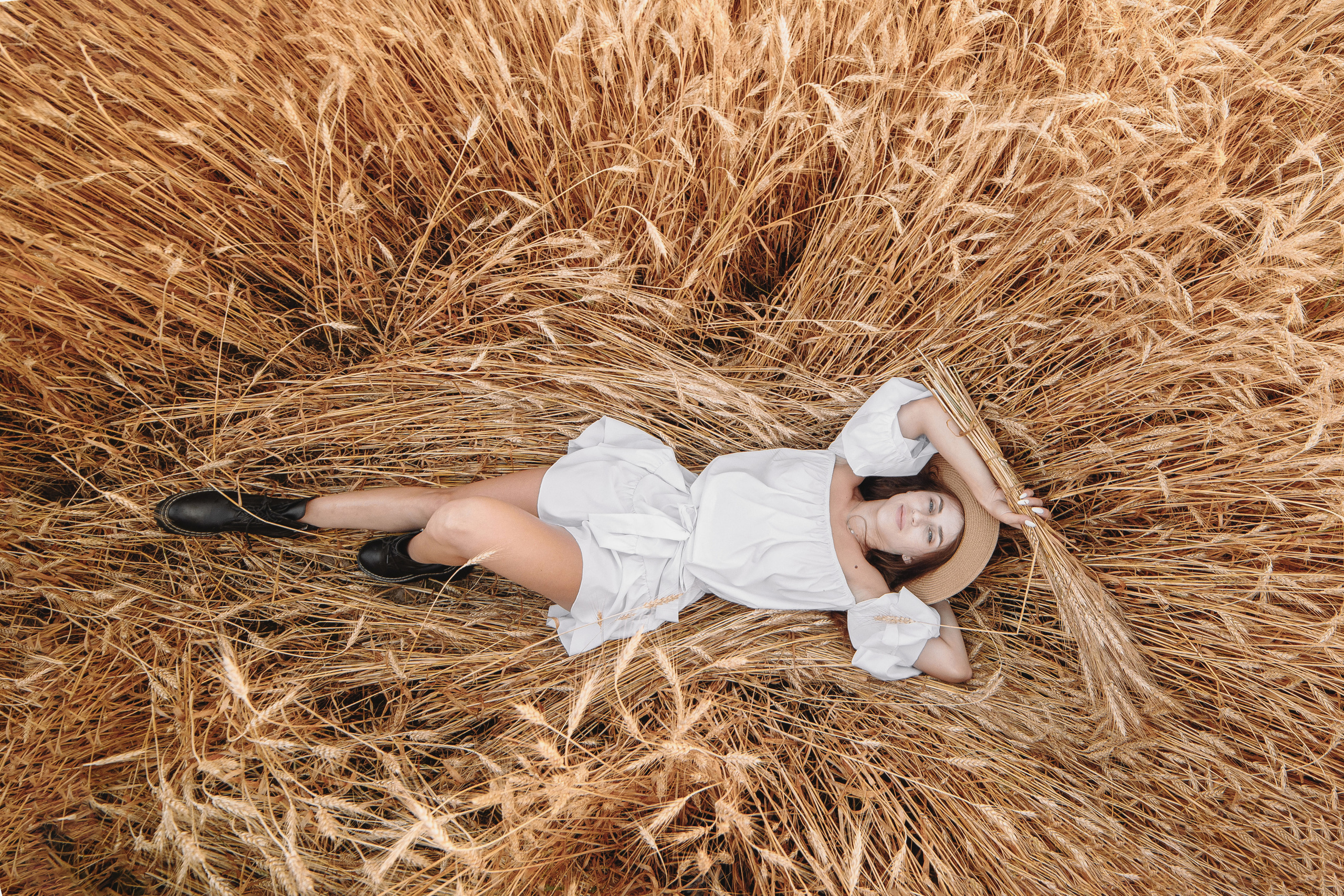 Поле (Евгения). Фотография