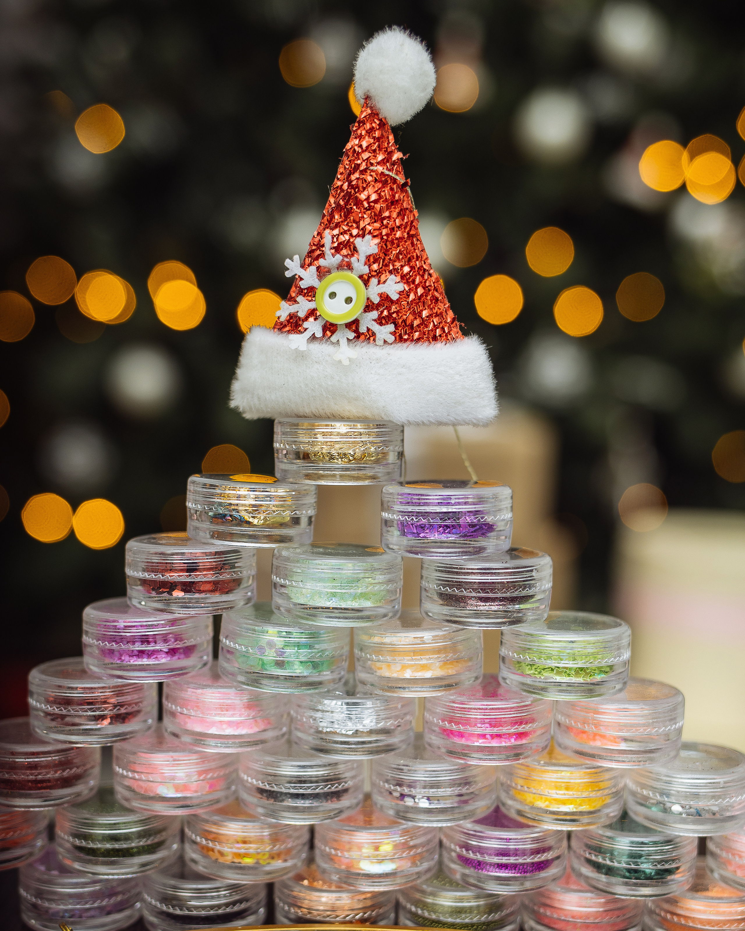 Мастер по маникюру. Фотография