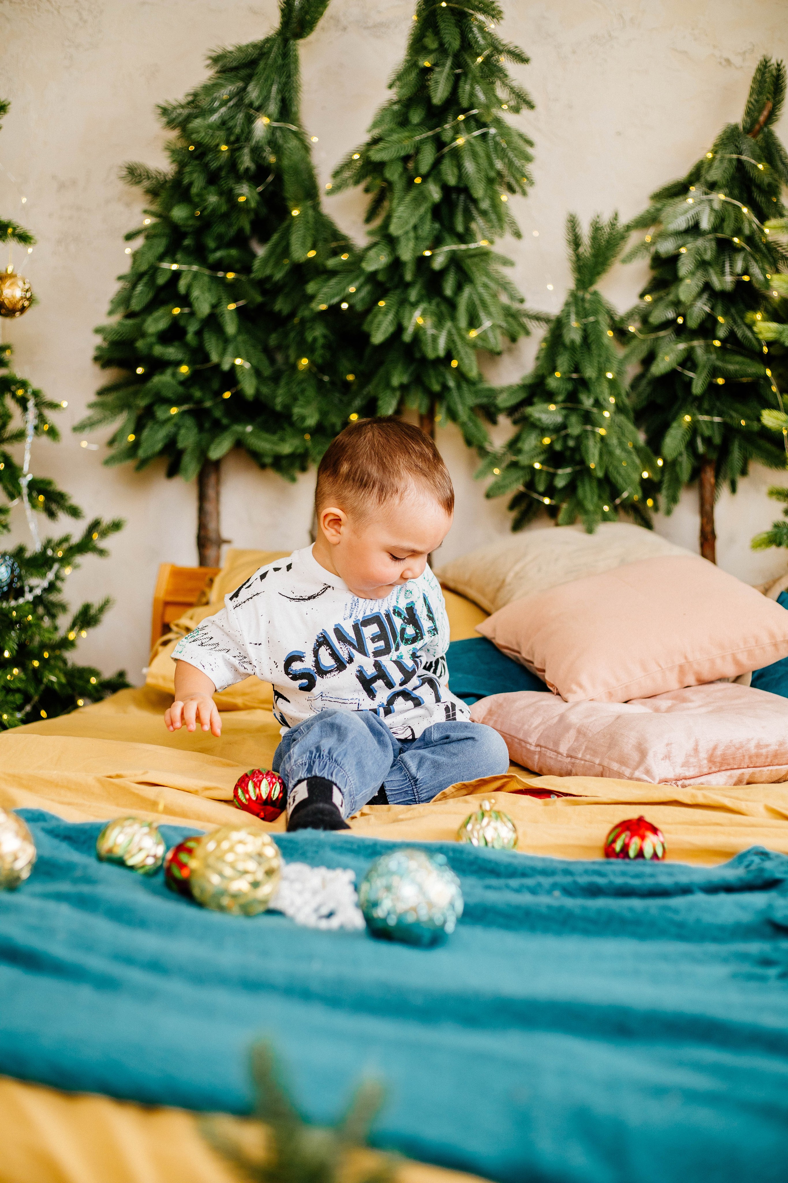 Лев с семьей. Рыжова Тамара