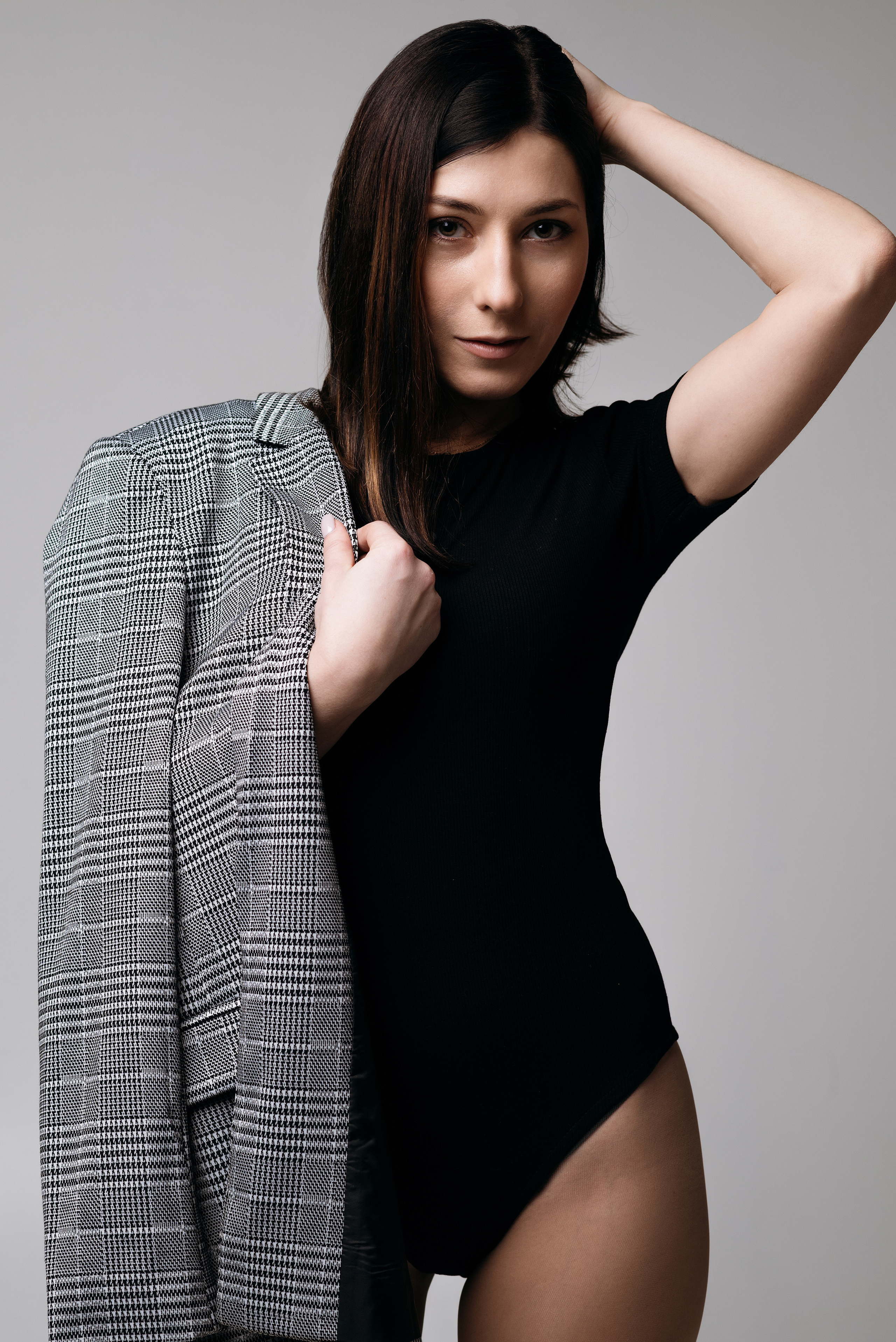 Анна. Z H U R A V L E V