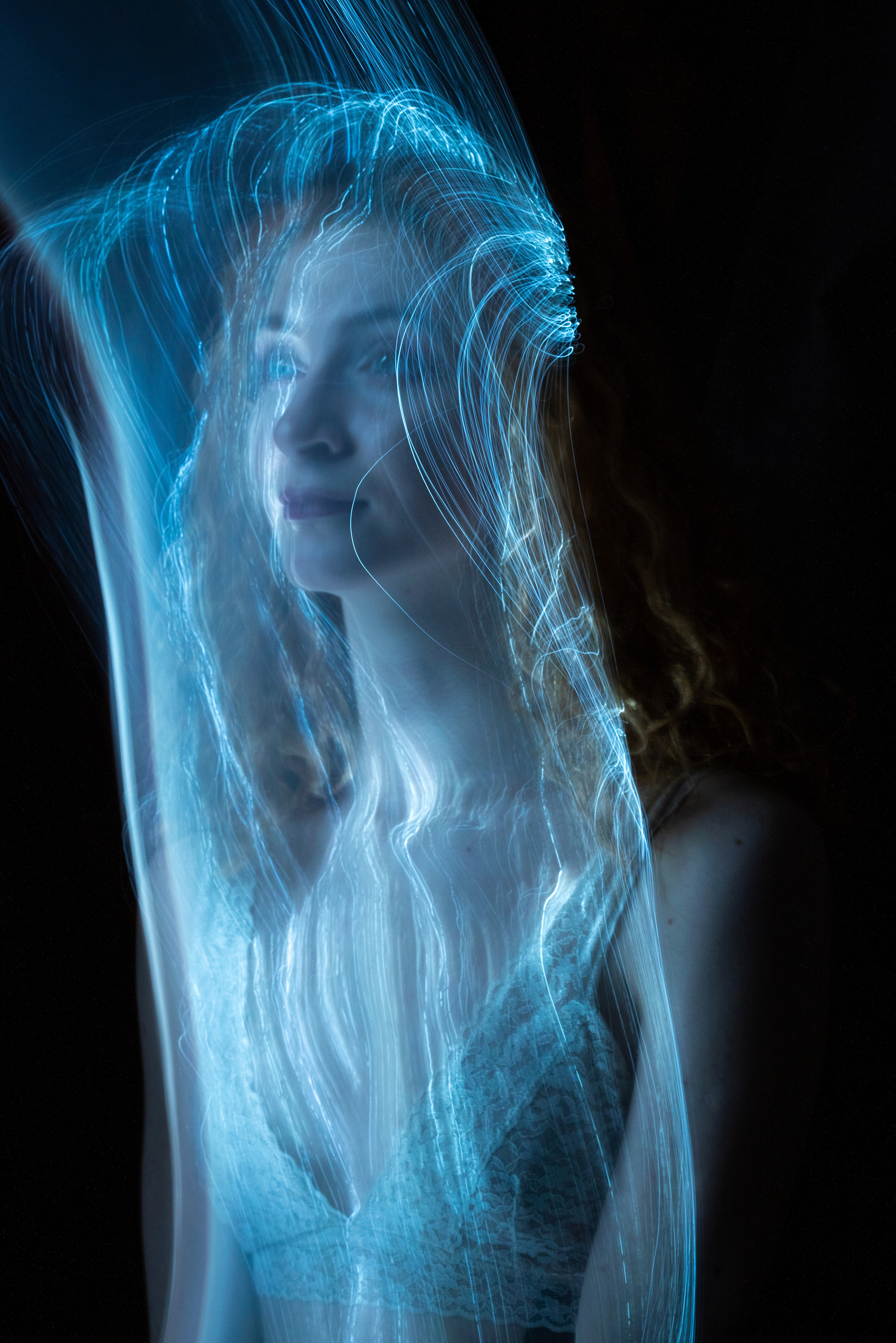 Игра света. Z H U R A V L E V