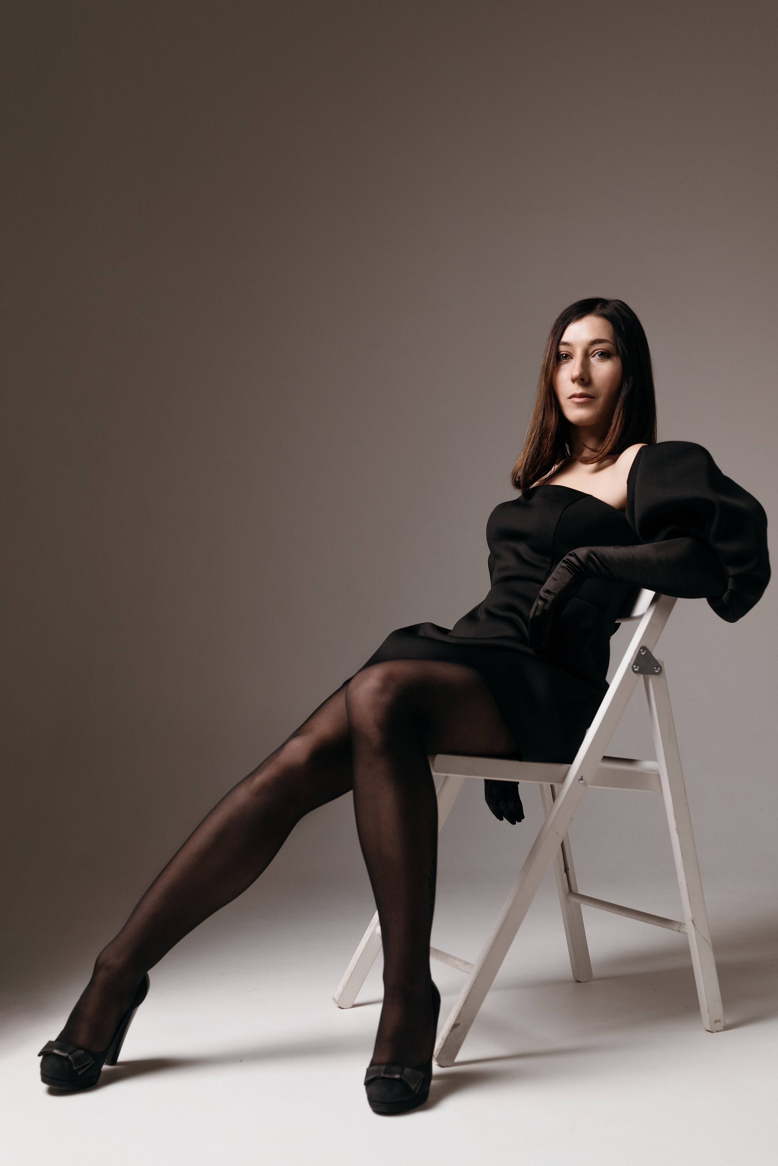 Анна. Z H U R A V L E V