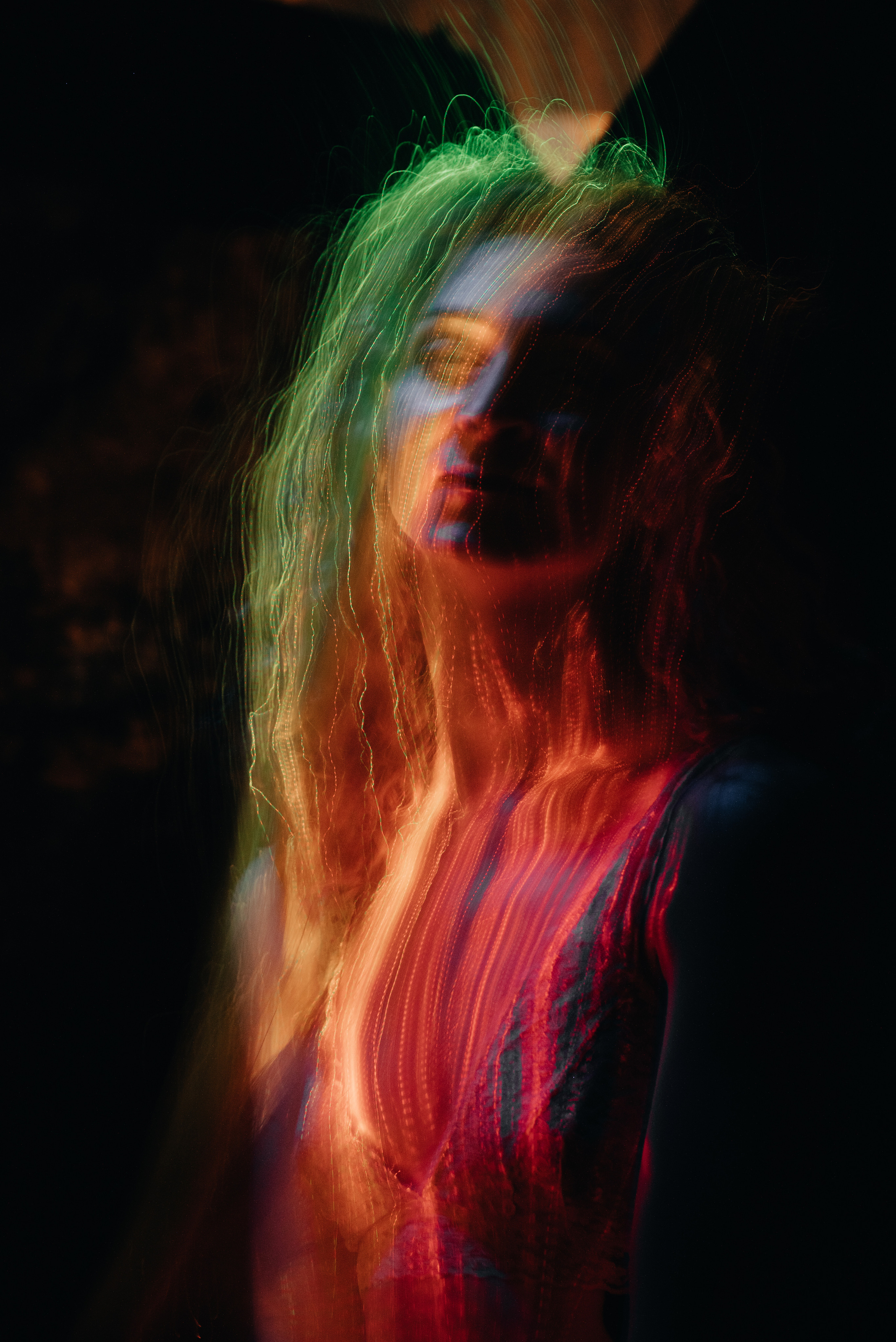 Игра света. Z H U R A V L E V