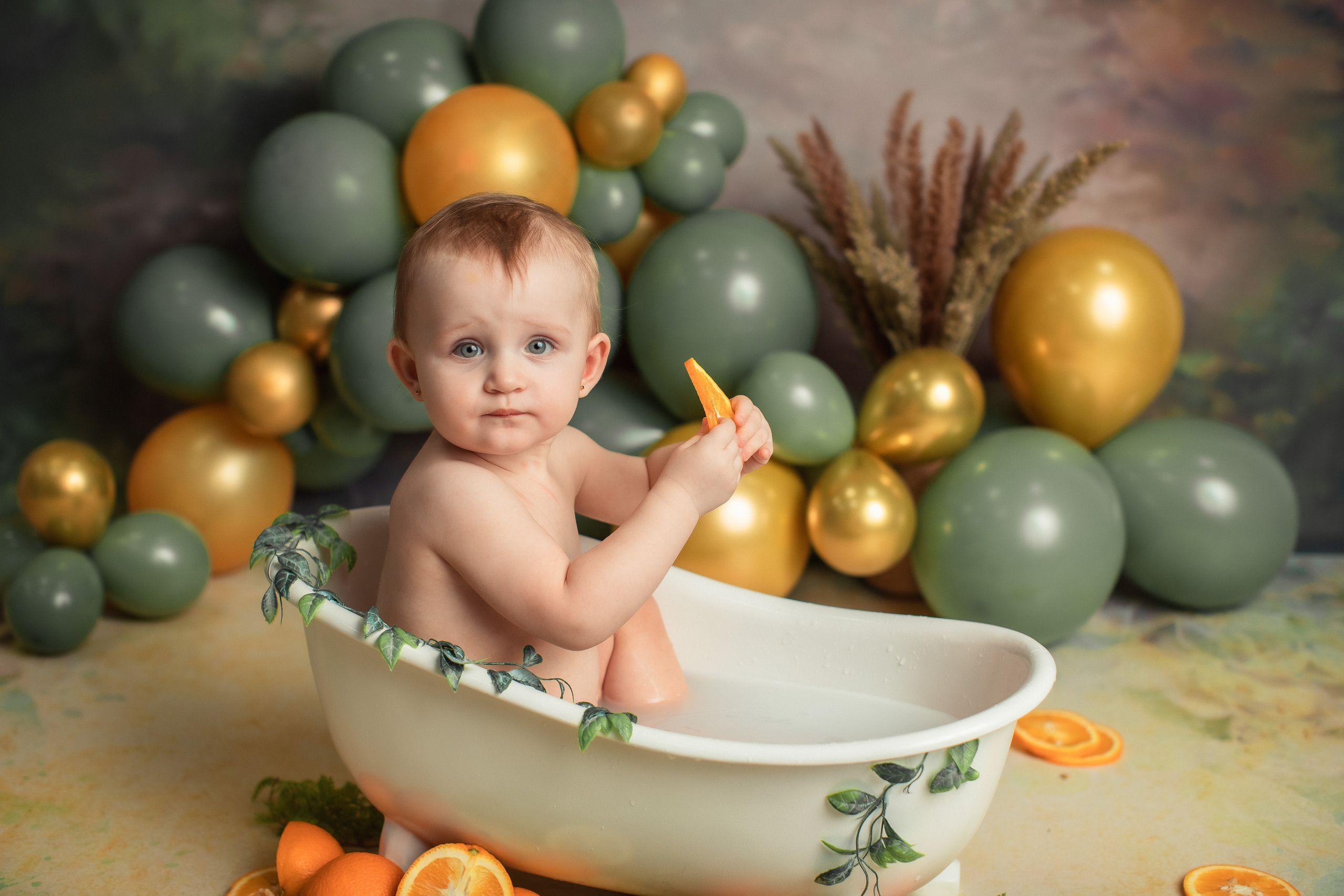 Молочные ванночки (доплата 1000 руб). Фотограф новорождённых и детей до года на КМВ