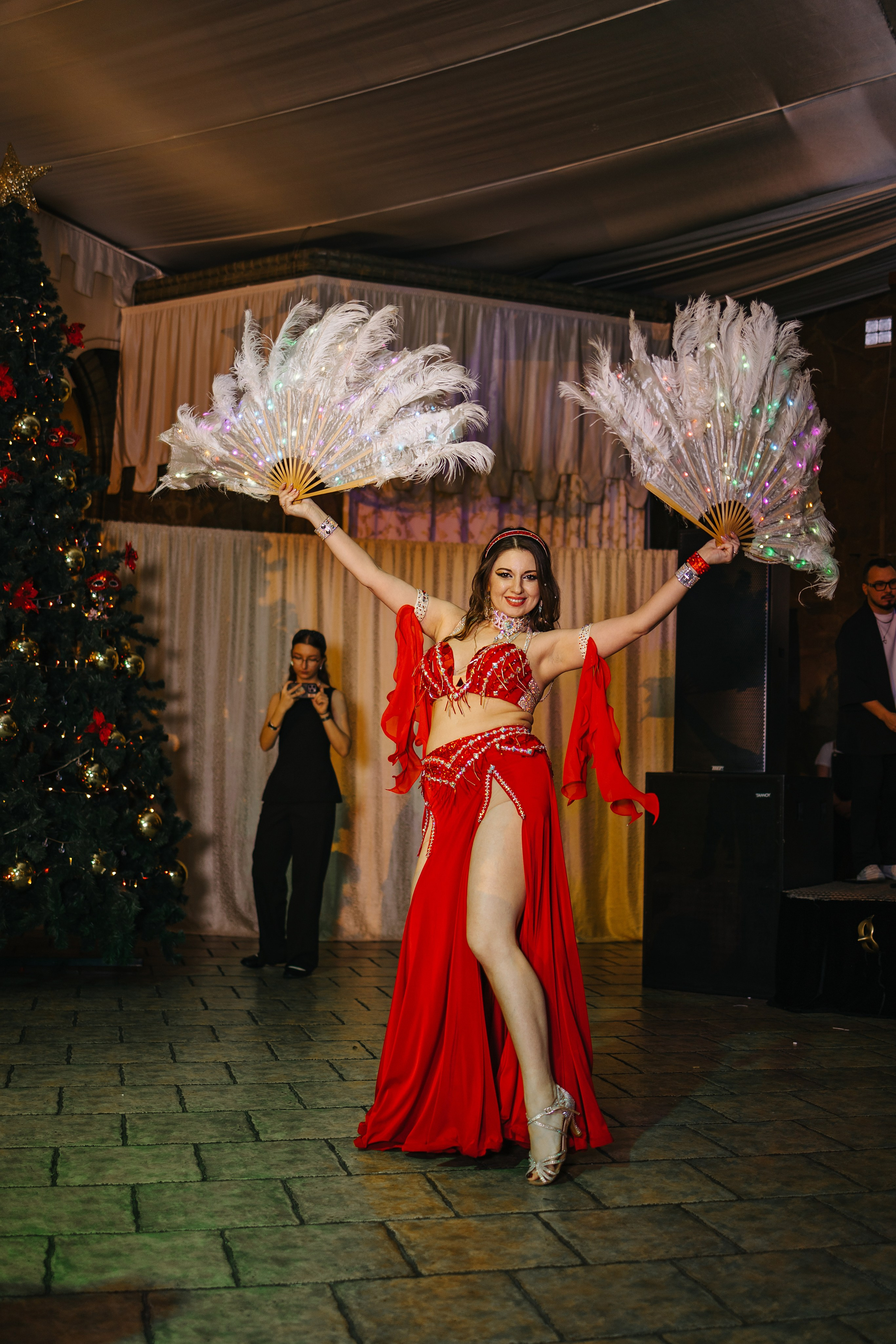 Новый год в «Айвенго» 2026. Александр Антонов. Профессиональный свадебный, репортажный фотограф в Москве, Подольске. Фото+Видео на любой праздник