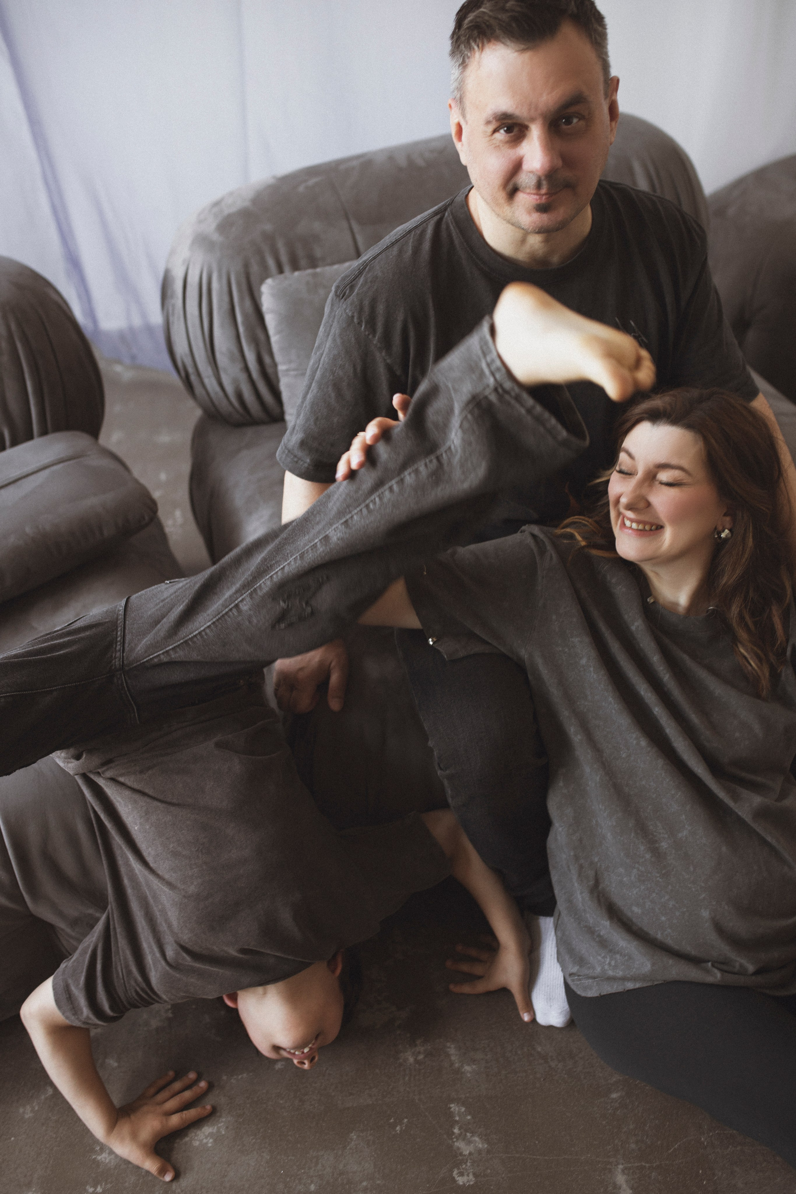 Семейная студийная фотосессия. Фотограф Яна Майорникова