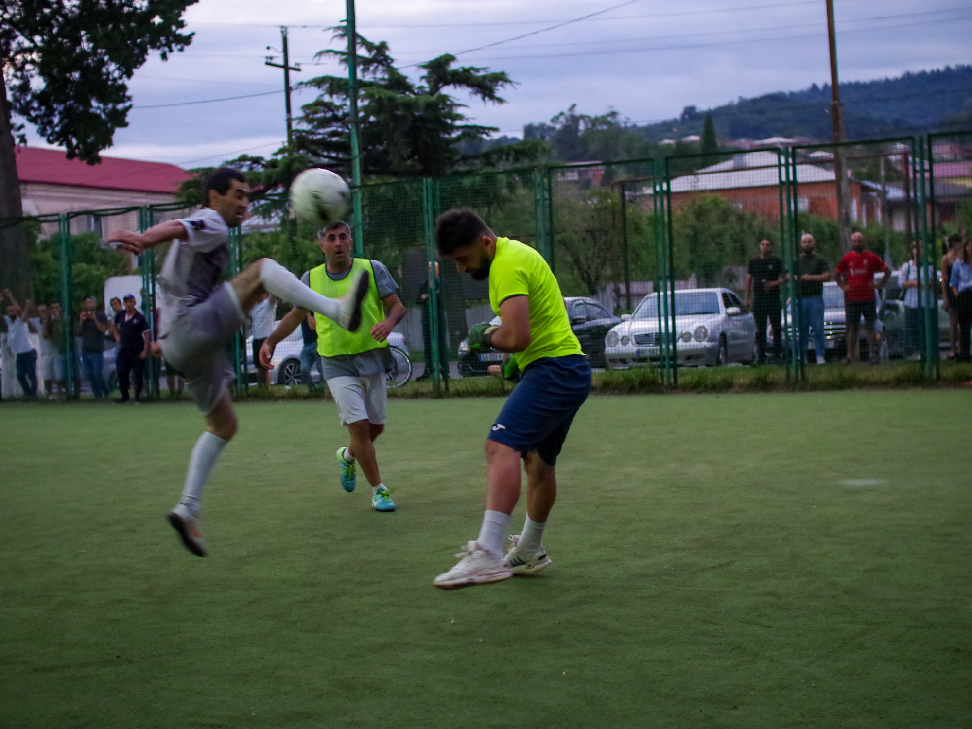 Футбол в Сенаки. Портретный фотограф Денис Милютин