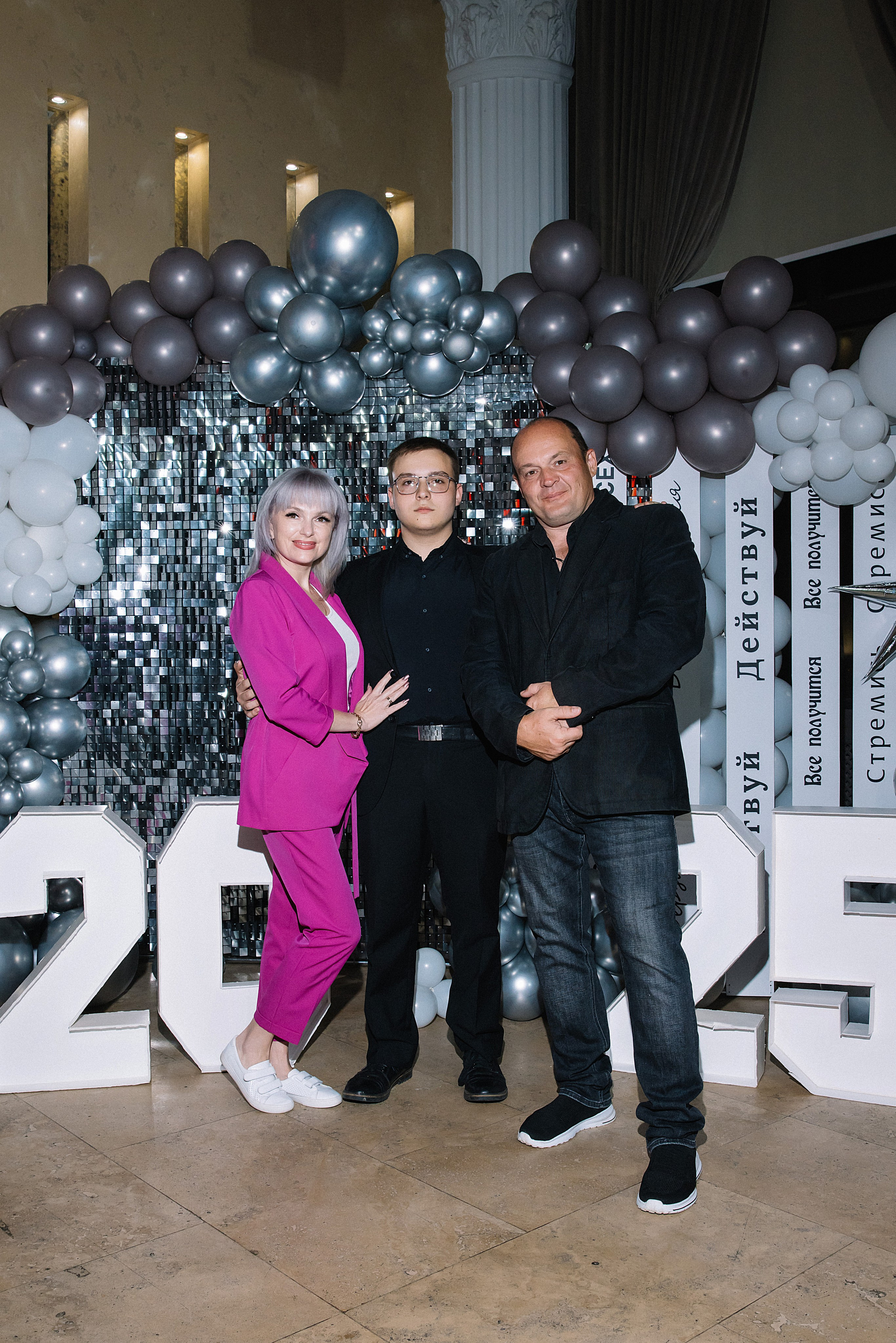 11 класс Гимназия 82. Фотограф и Видеограф в Краснодаре Юлия Солодченко